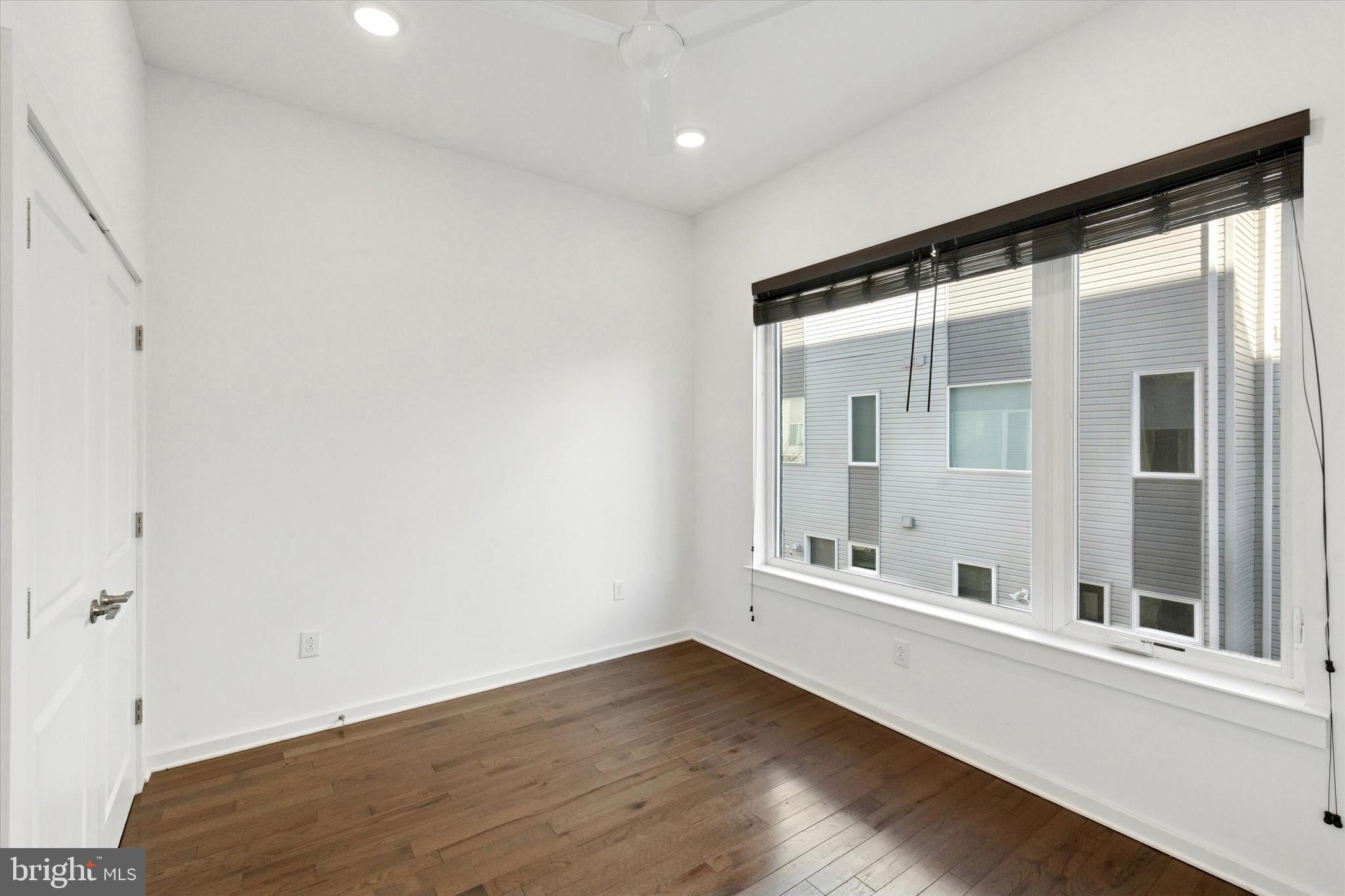 SOUTH KENSINGTON - Residential