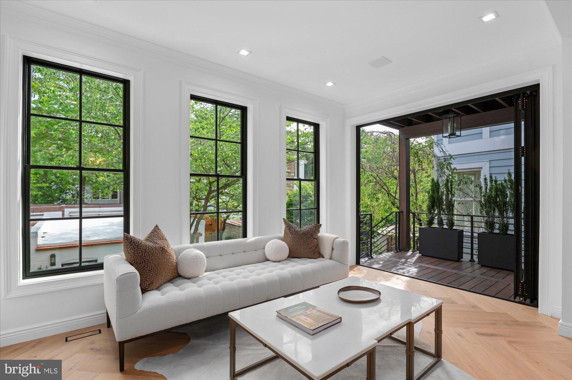 KALORAMA TRIANGLE - Residential