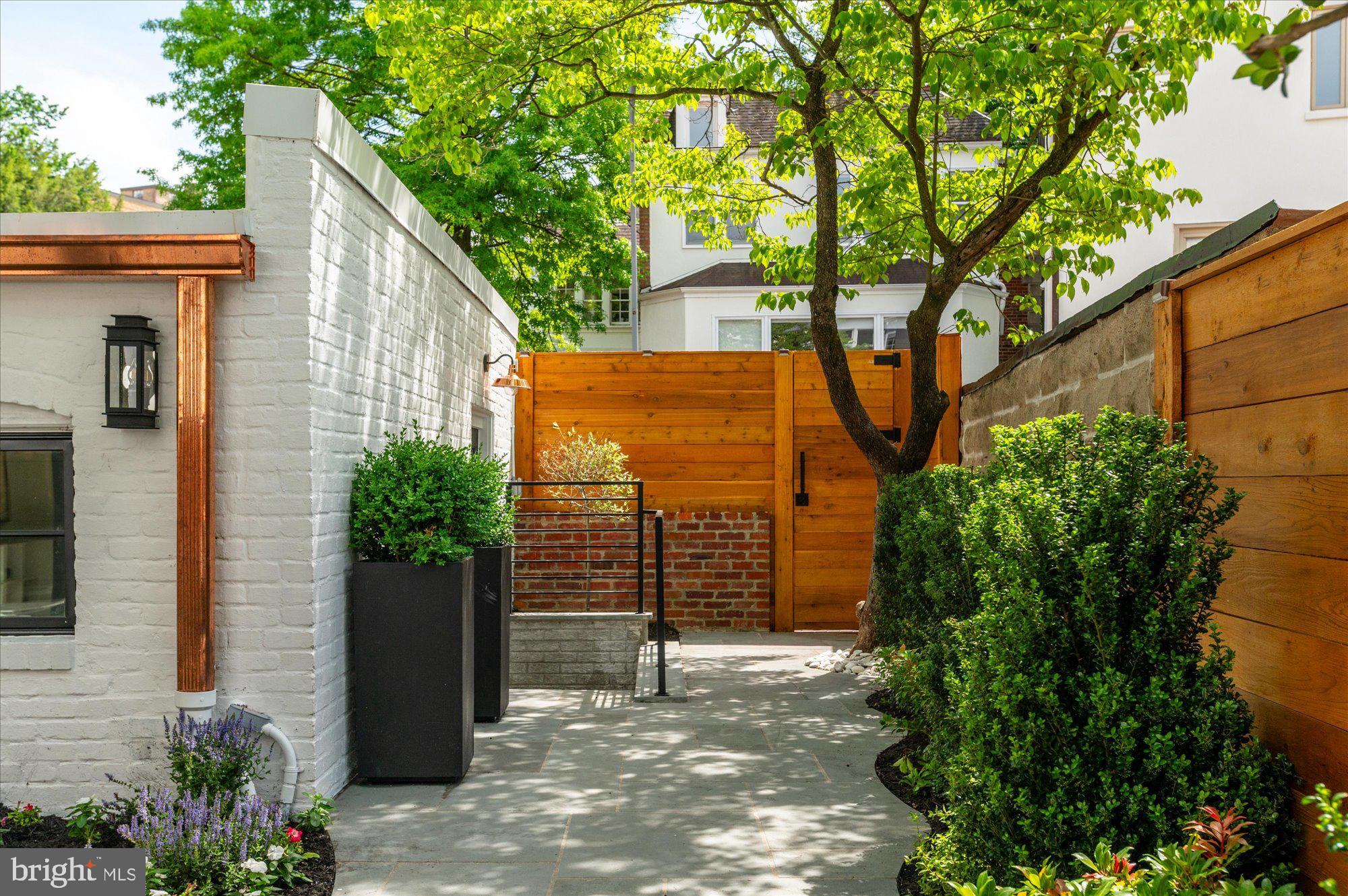 KALORAMA TRIANGLE - Residential