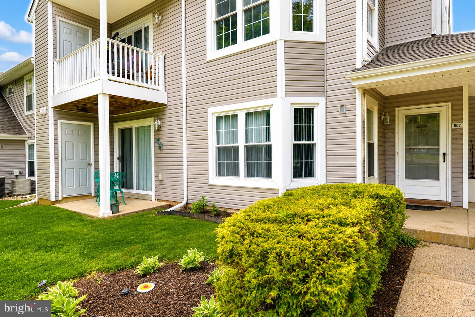 VILLAGE SHIRES - Residential