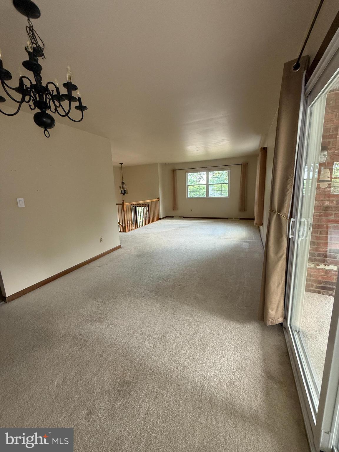 WALNUT LAKE - Residential