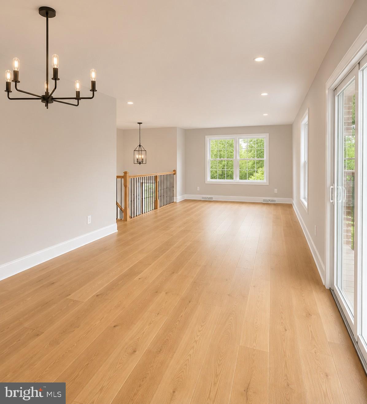 WALNUT LAKE - Residential