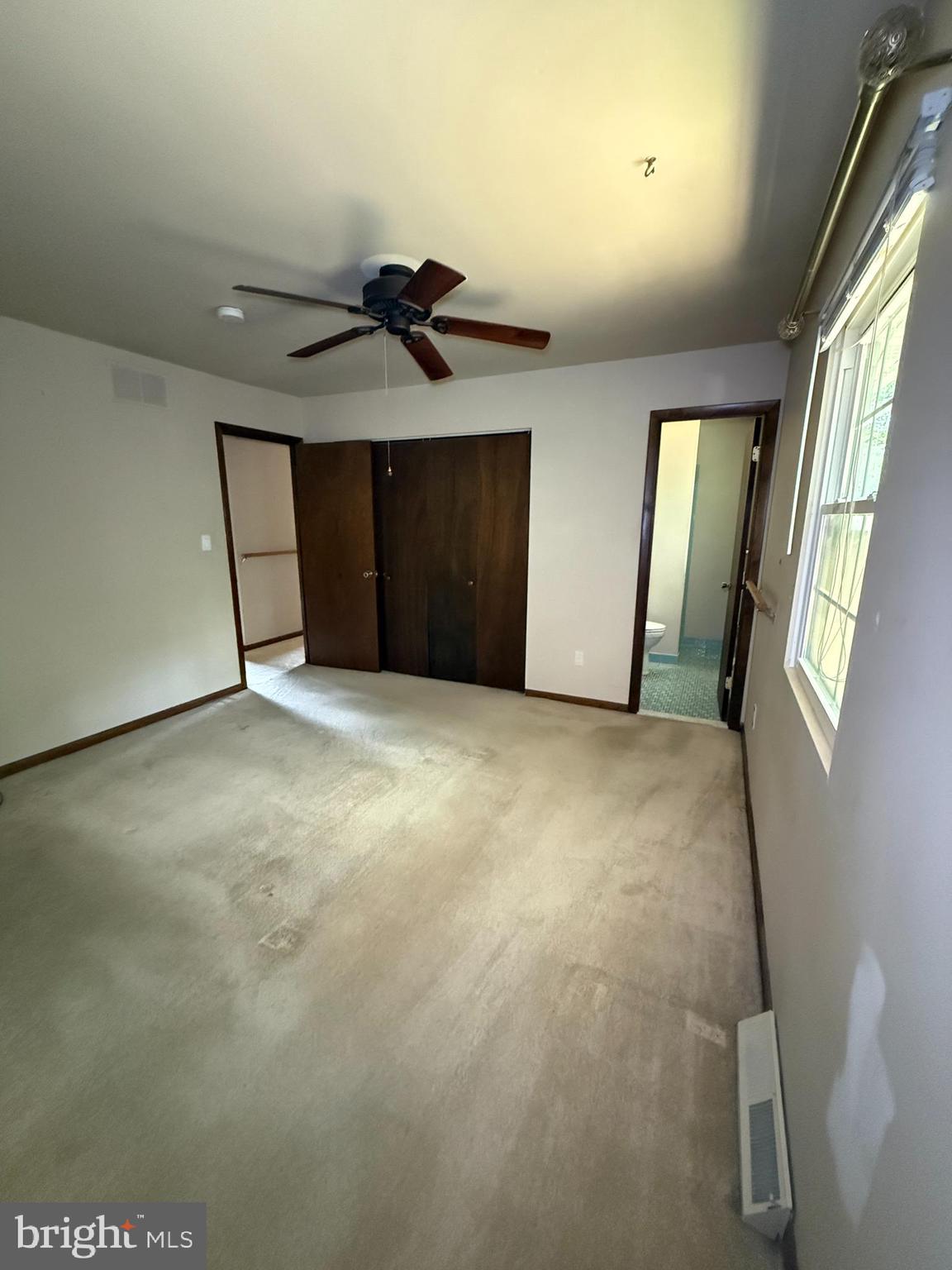 WALNUT LAKE - Residential