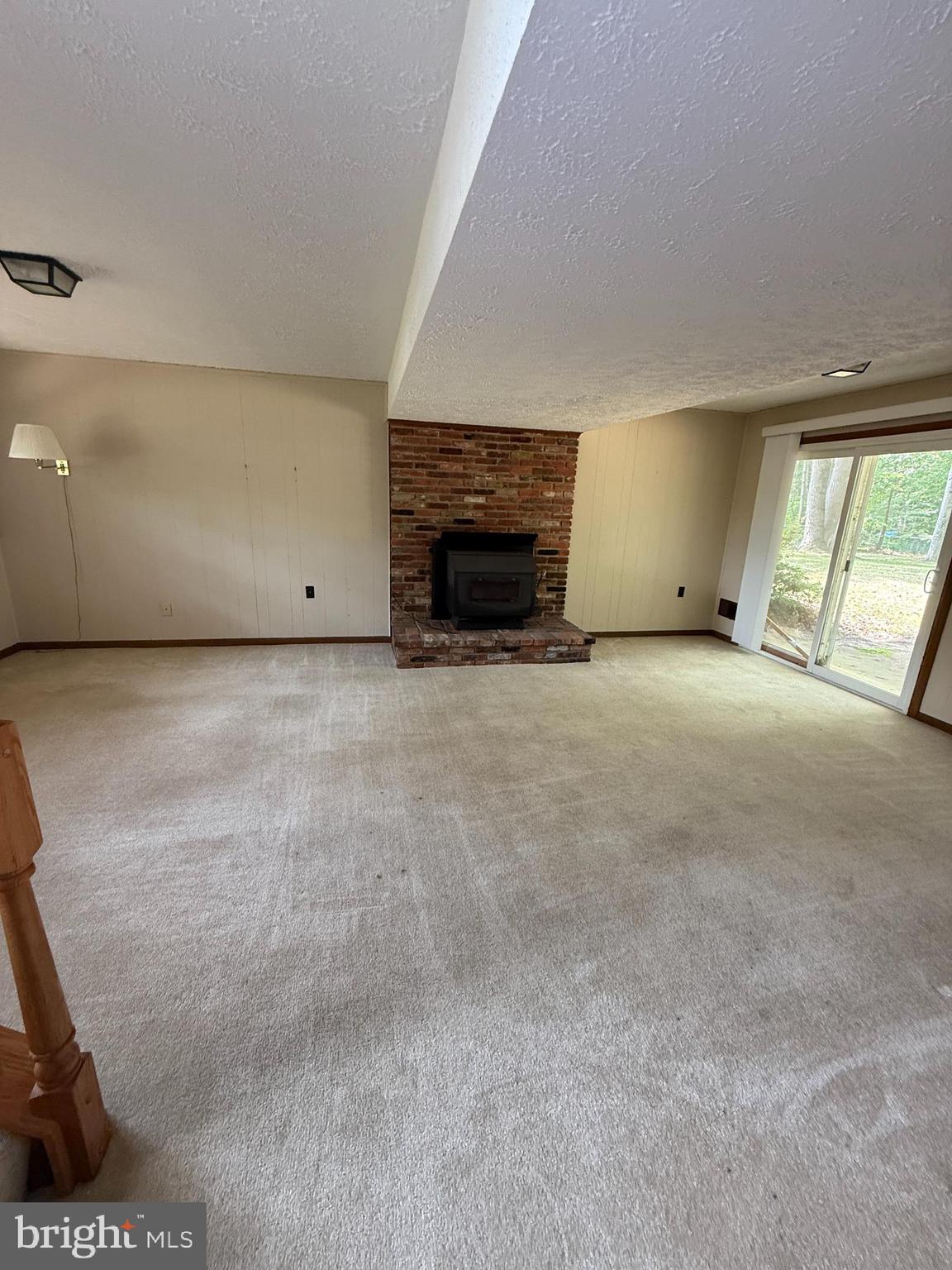 WALNUT LAKE - Residential
