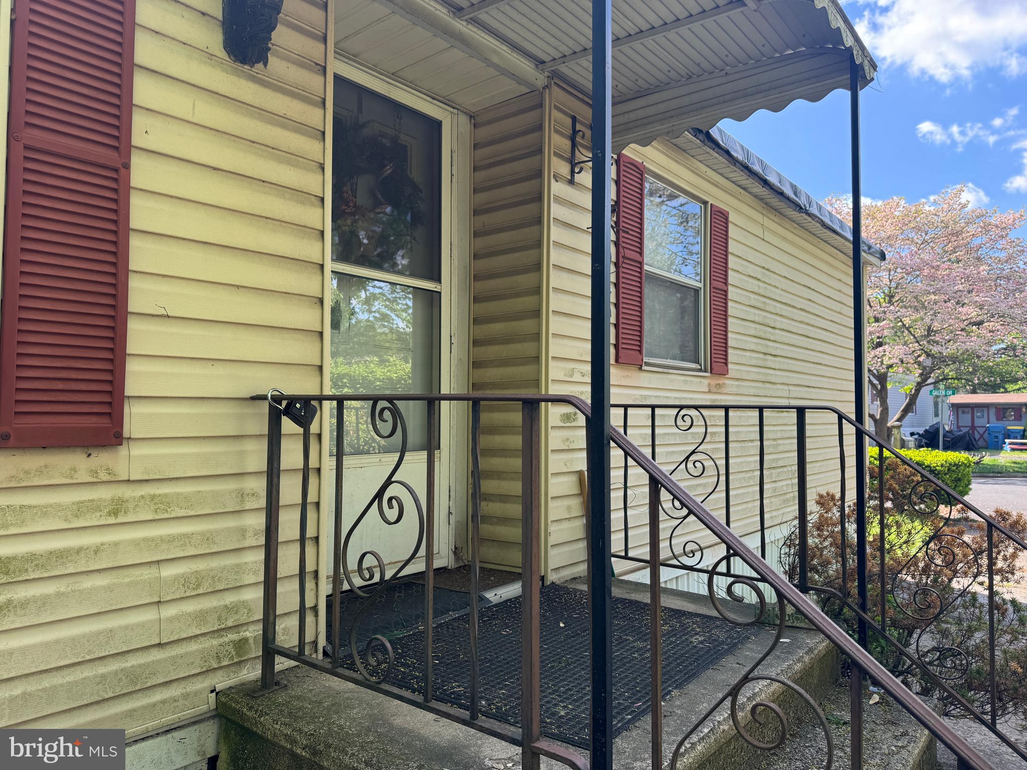 PENNWOOD CROSSING - Residential