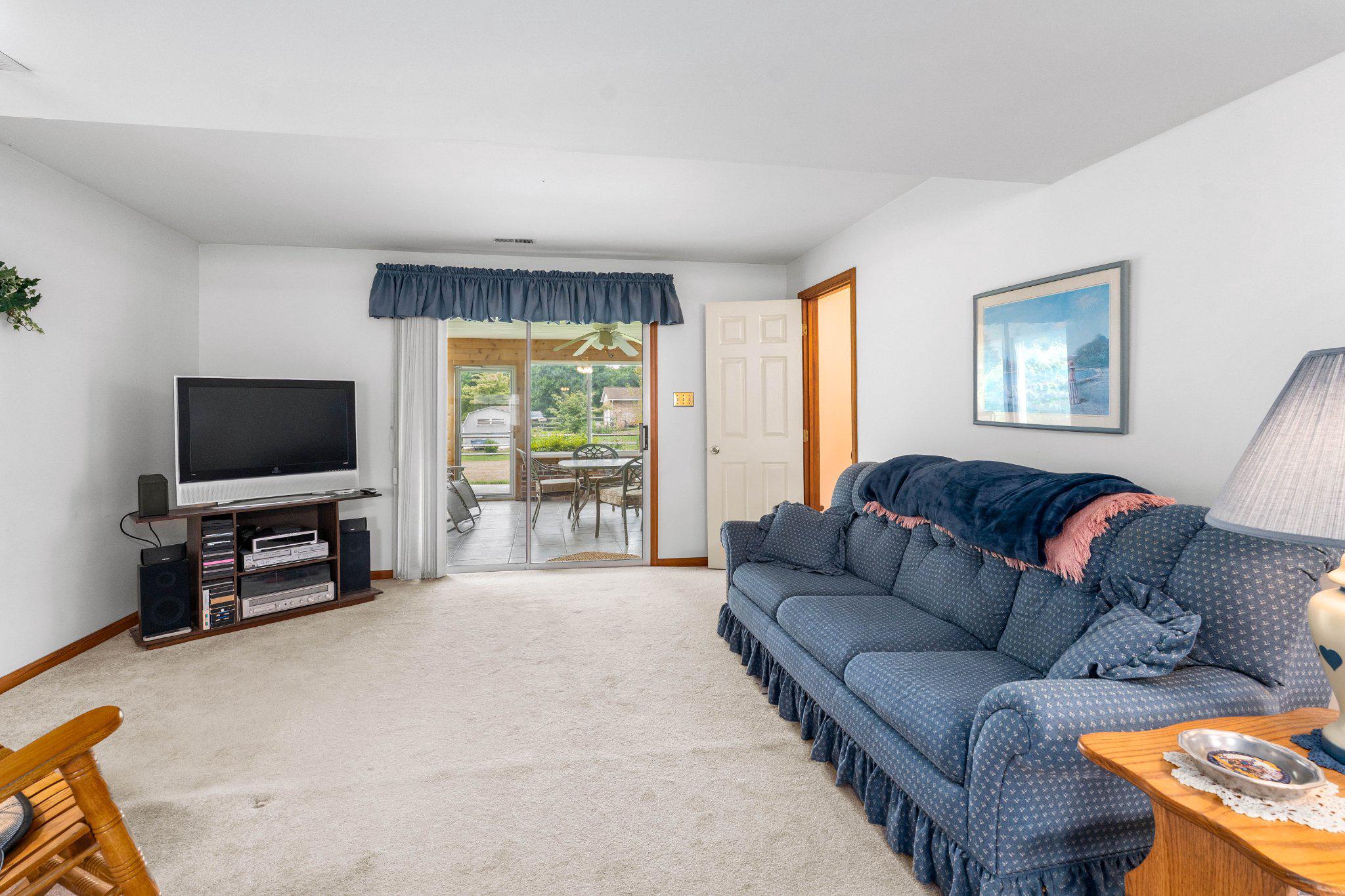 CARAVEL WOODS - Residential