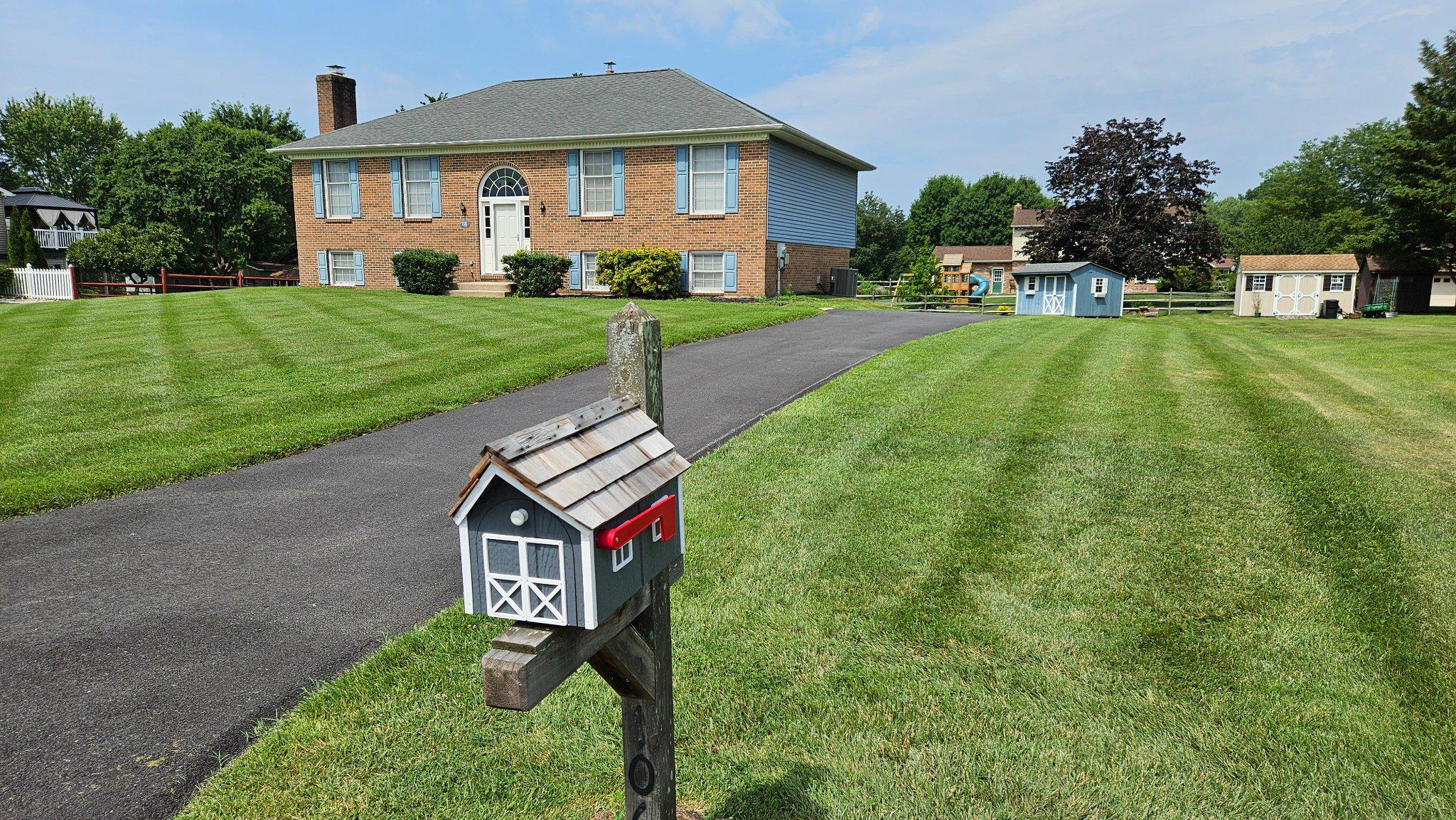 CARAVEL WOODS - Residential