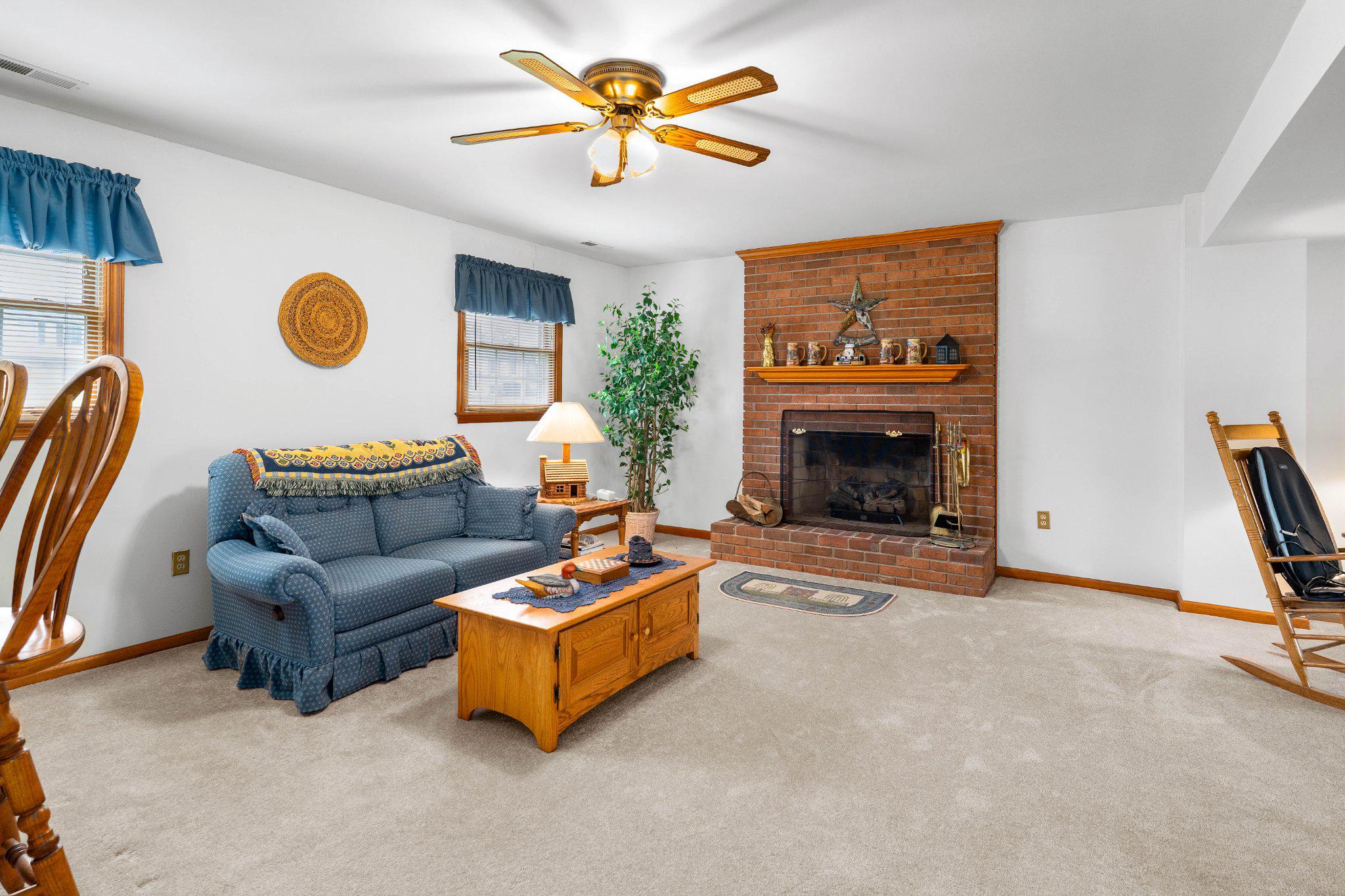 CARAVEL WOODS - Residential