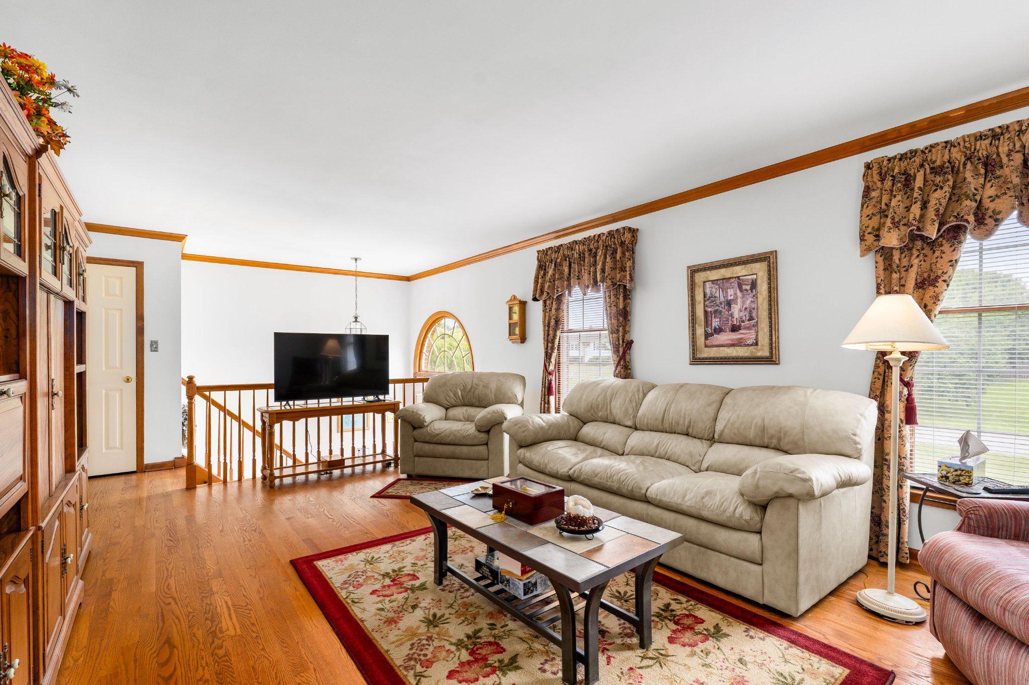 CARAVEL WOODS - Residential