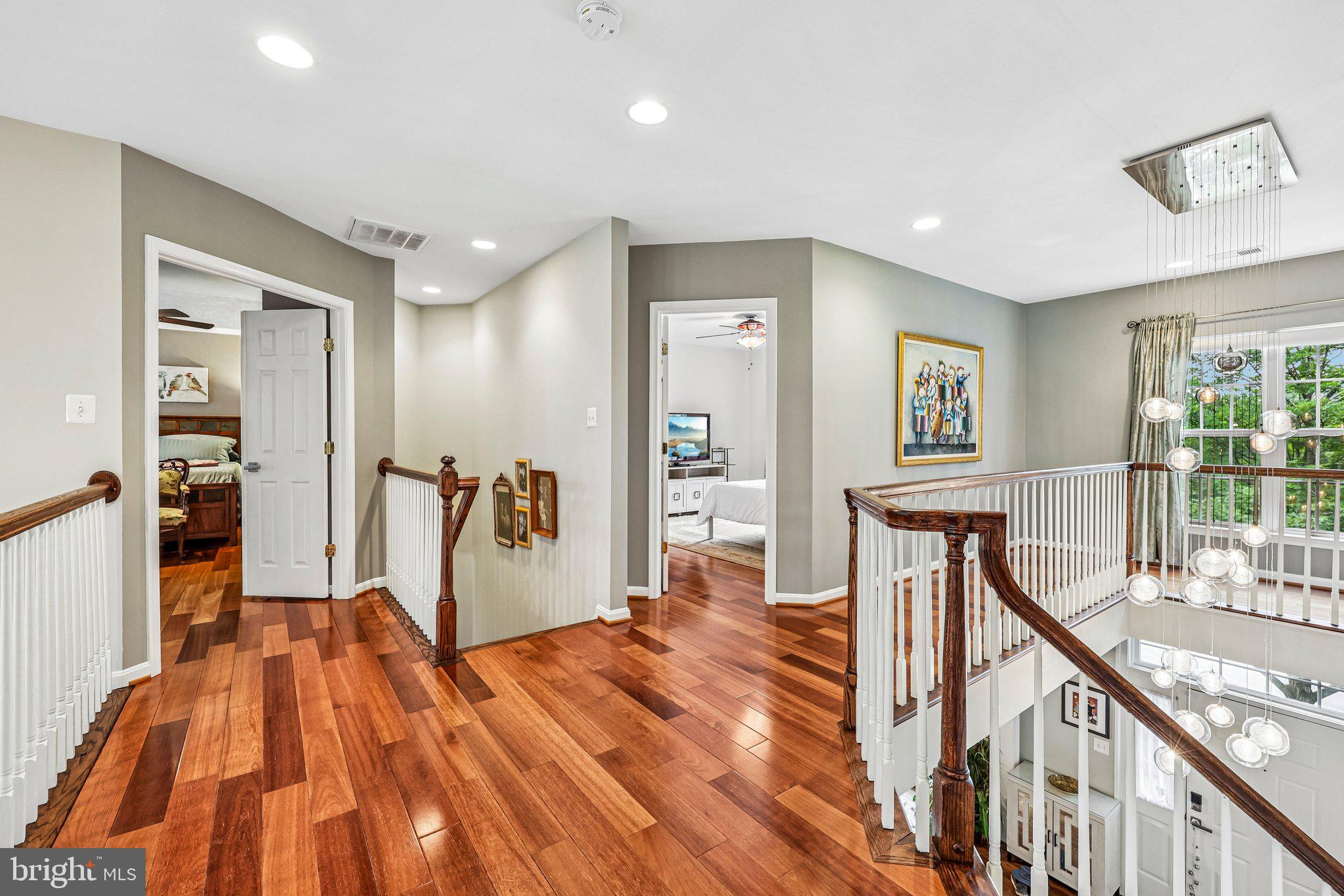 SOUTH BANK - Residential