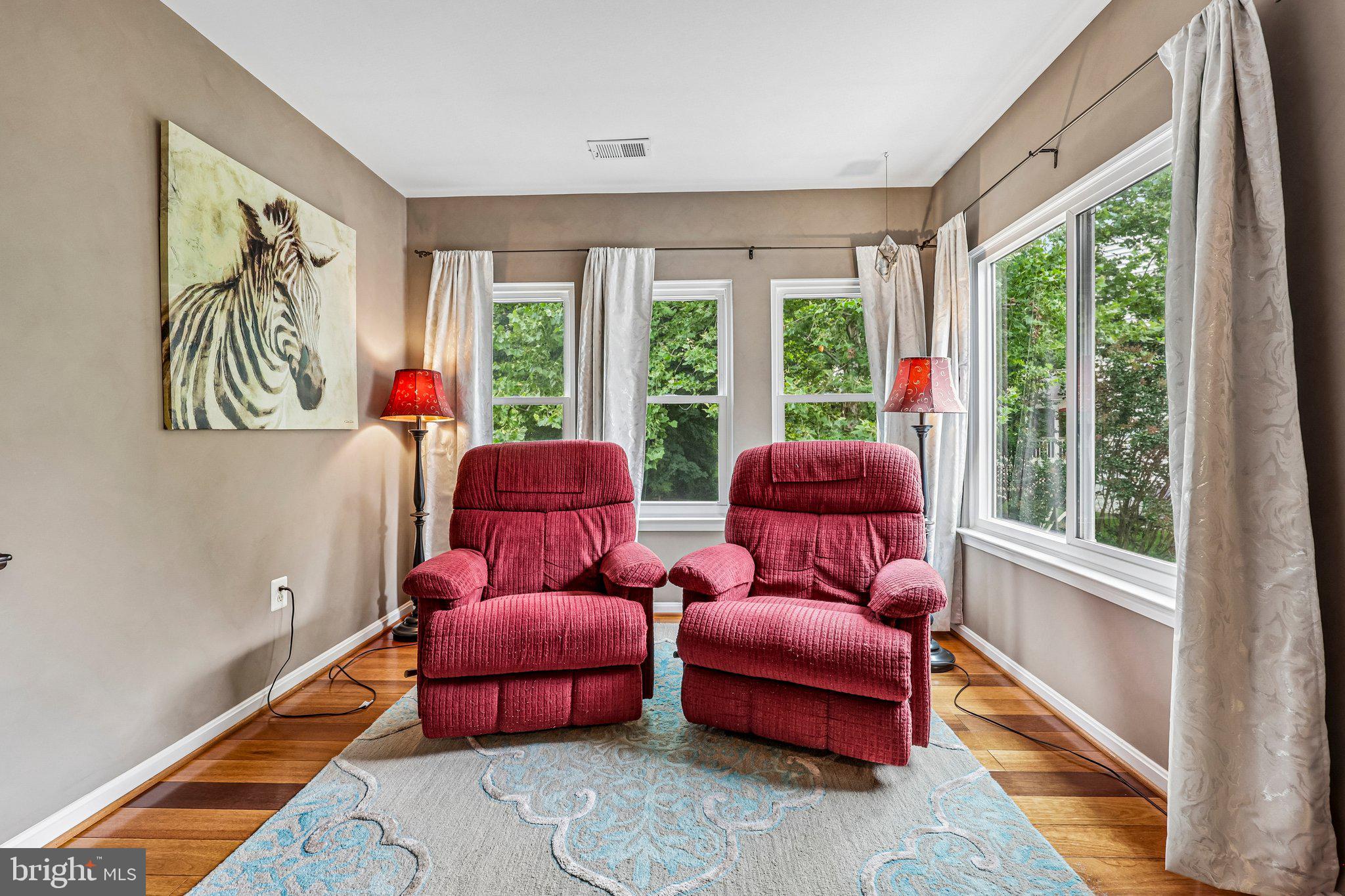 SOUTH BANK - Residential