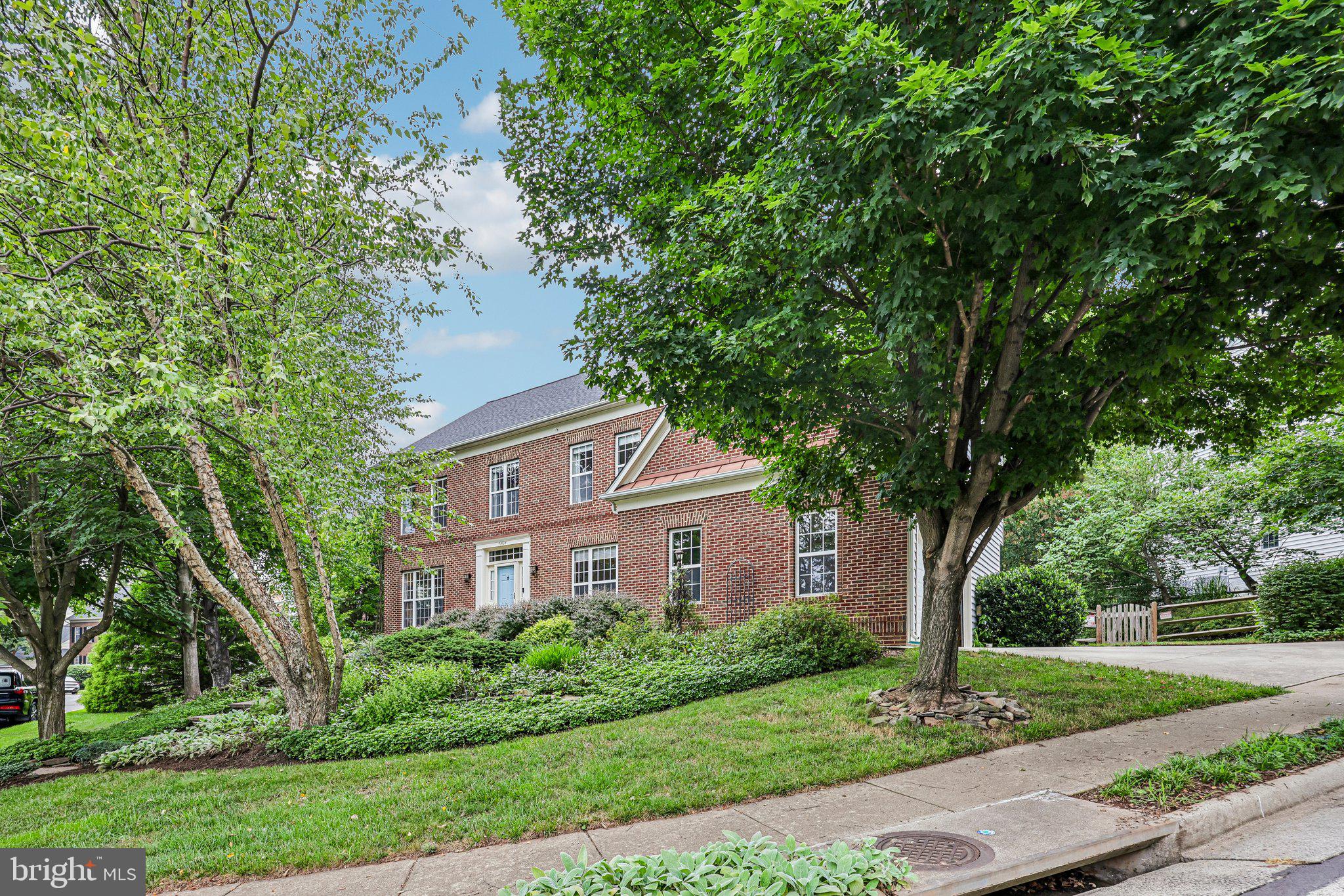 SOUTH BANK - Residential