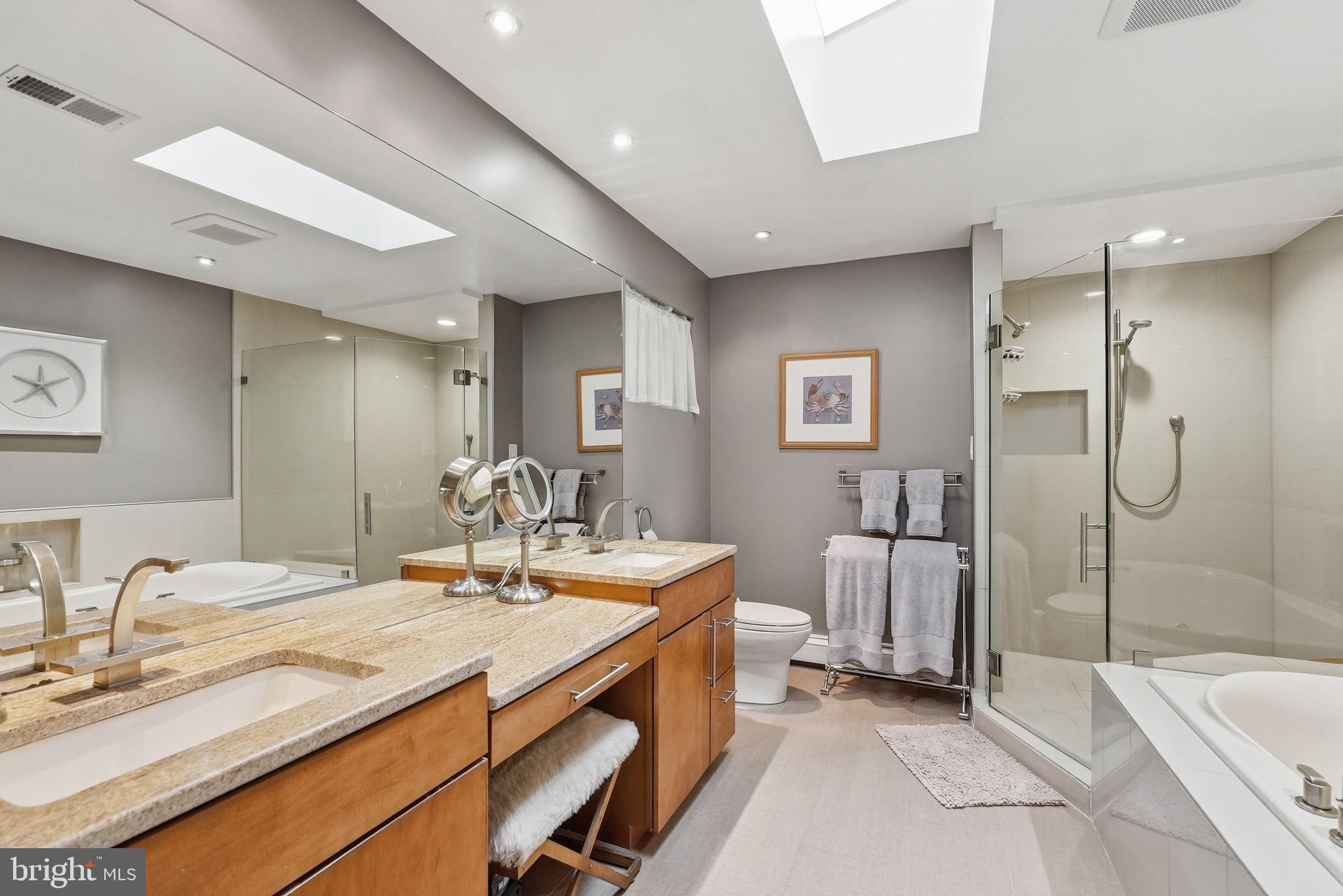 POTOMAC OUTSIDE - Residential
