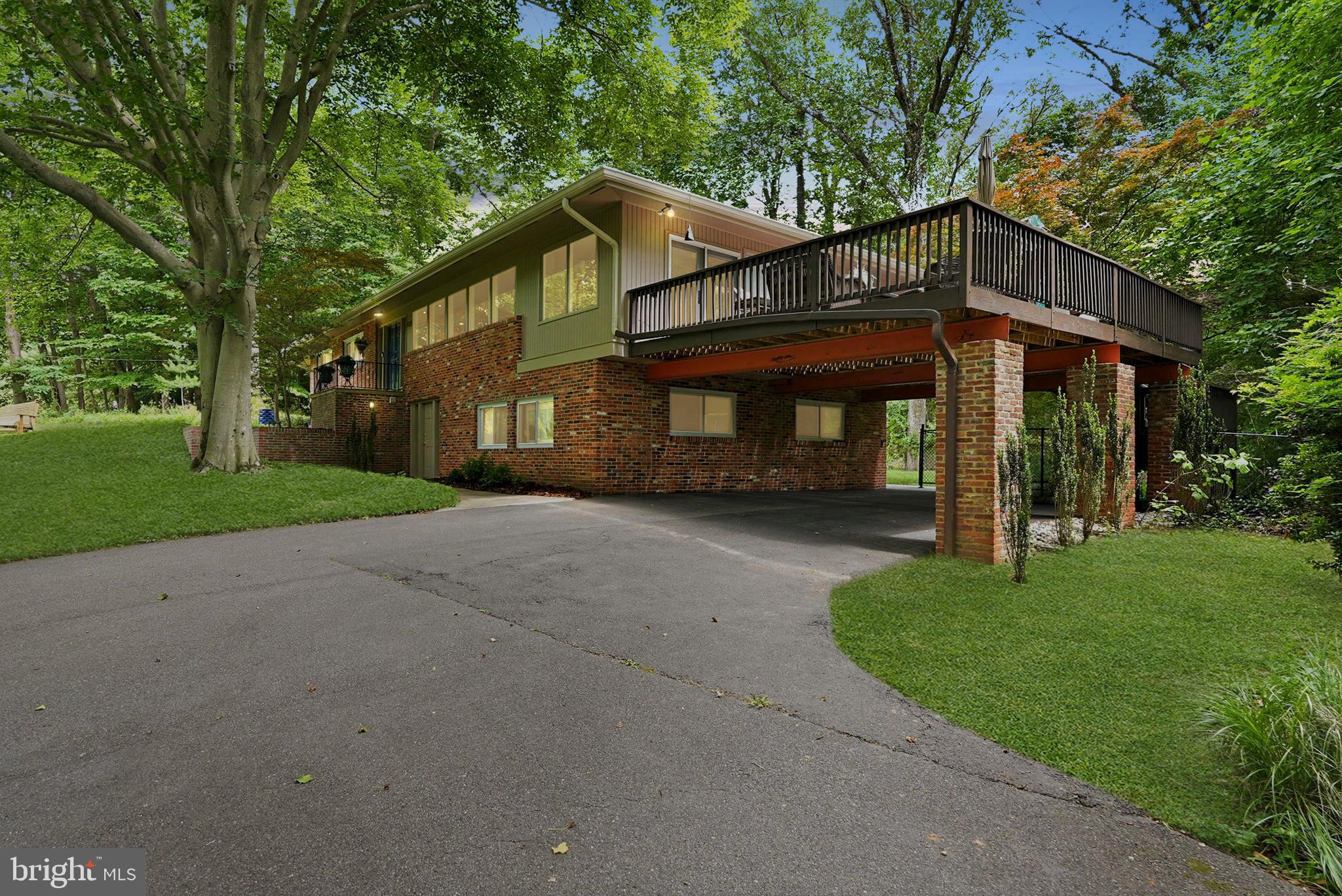 POTOMAC OUTSIDE - Residential