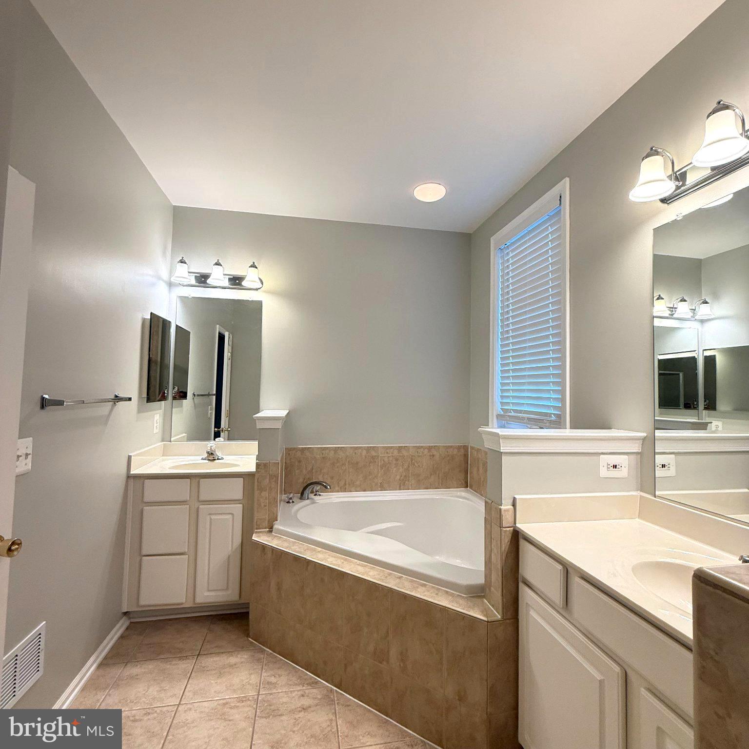 MANASSAS PARK STATION - Residential