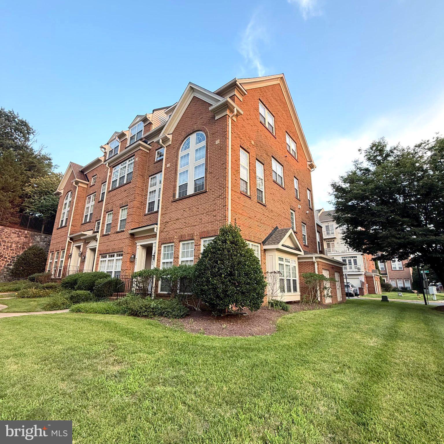 MANASSAS PARK STATION - Residential