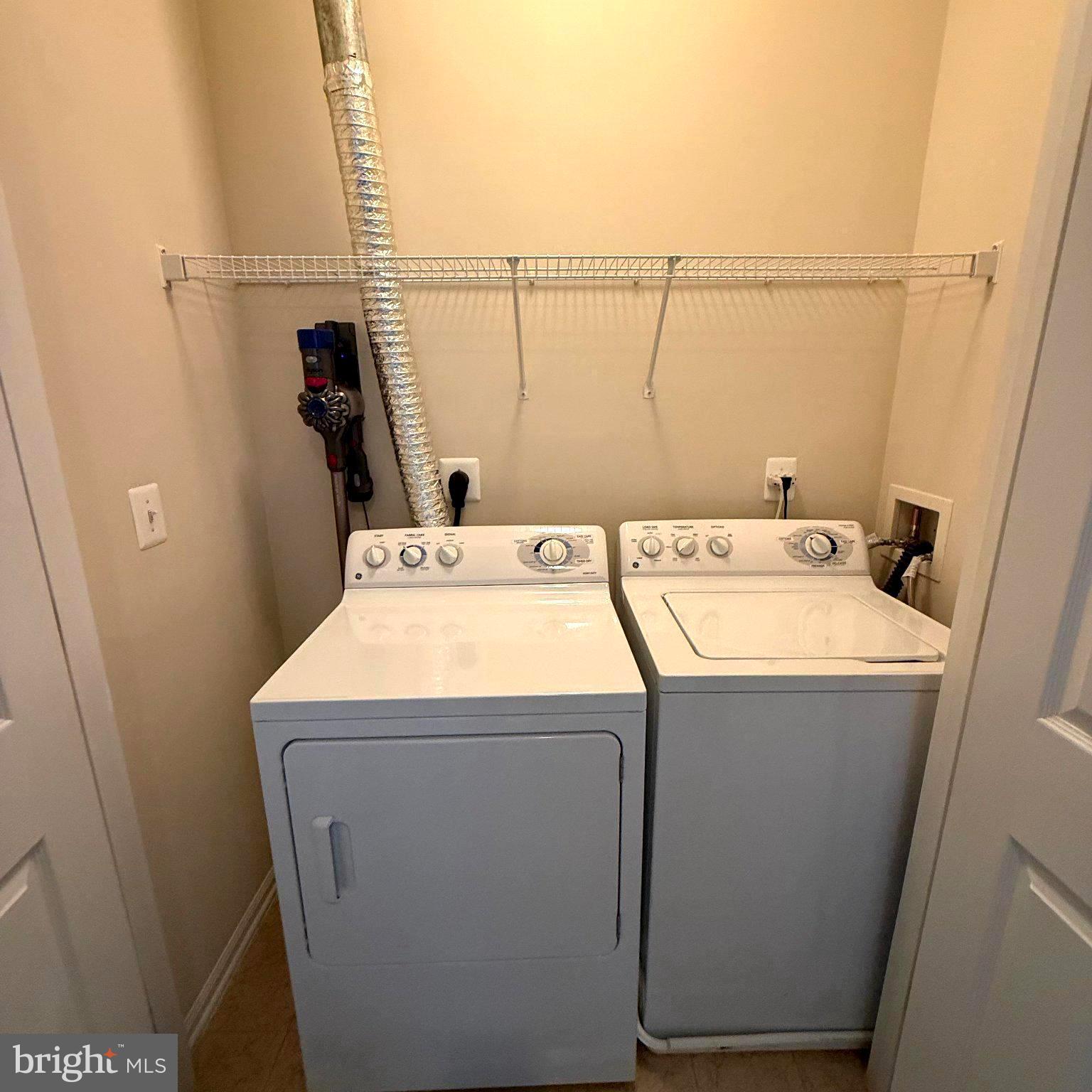 MANASSAS PARK STATION - Residential
