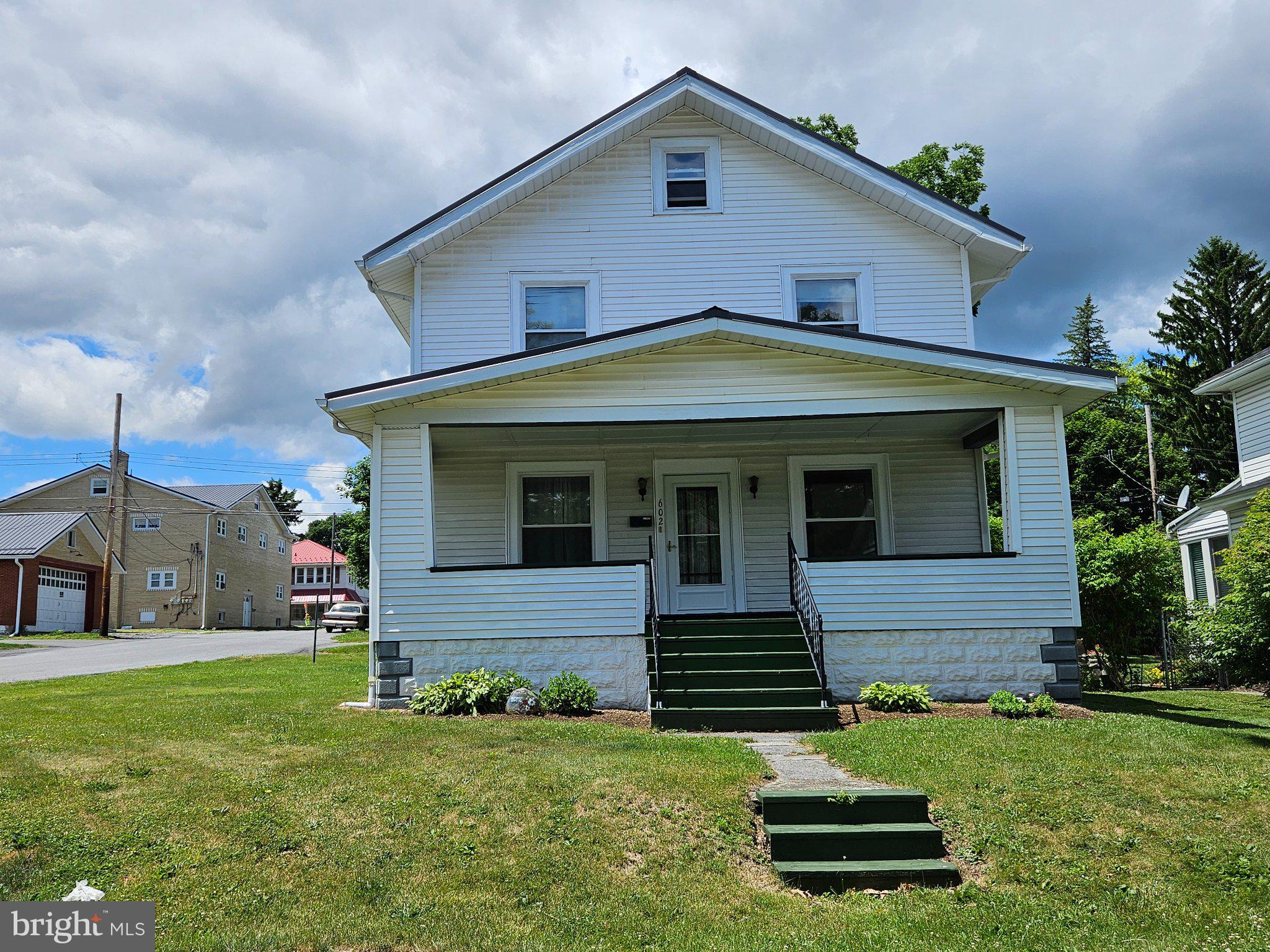 EAST END - Residential