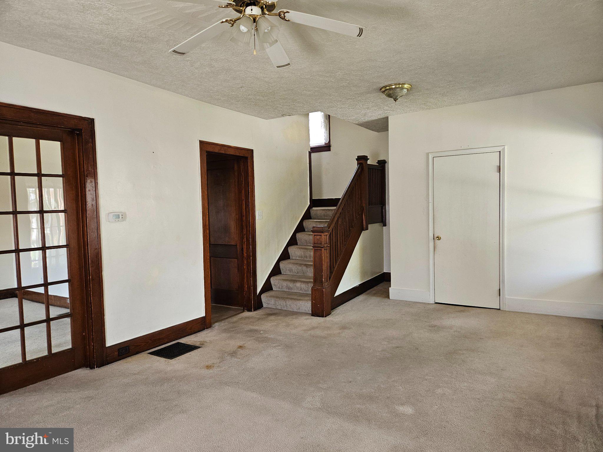 EAST END - Residential