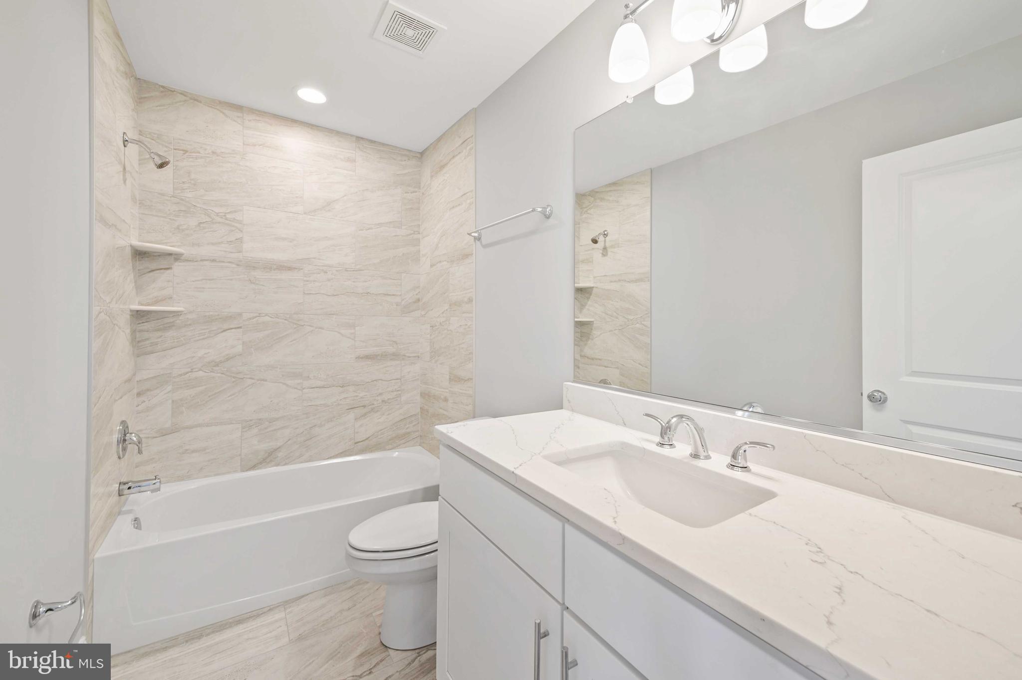 RIVERA BEACH - Residential