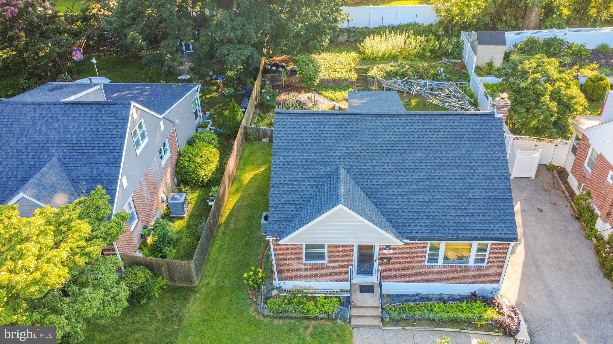 MANOA - Residential
