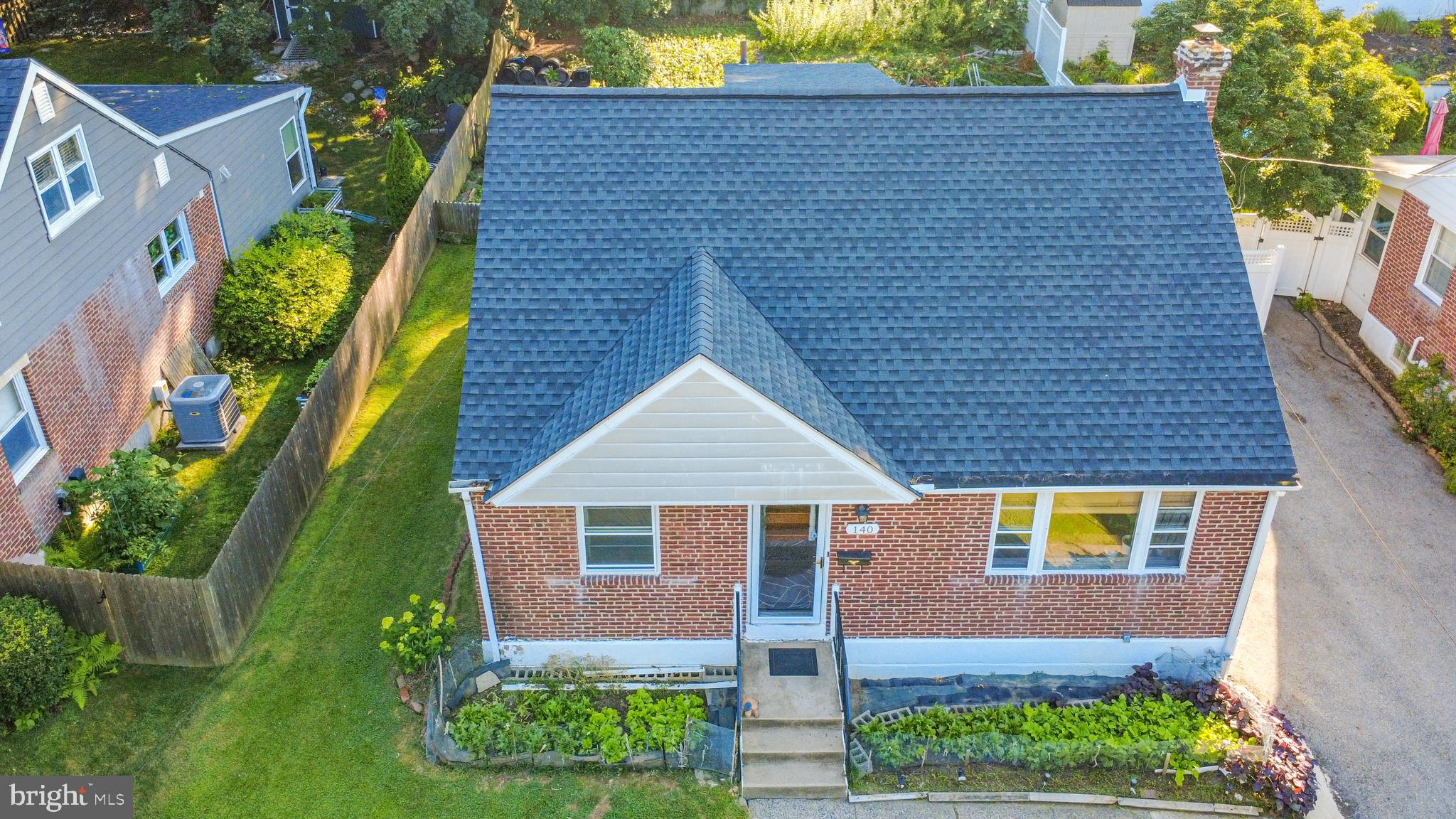 MANOA - Residential