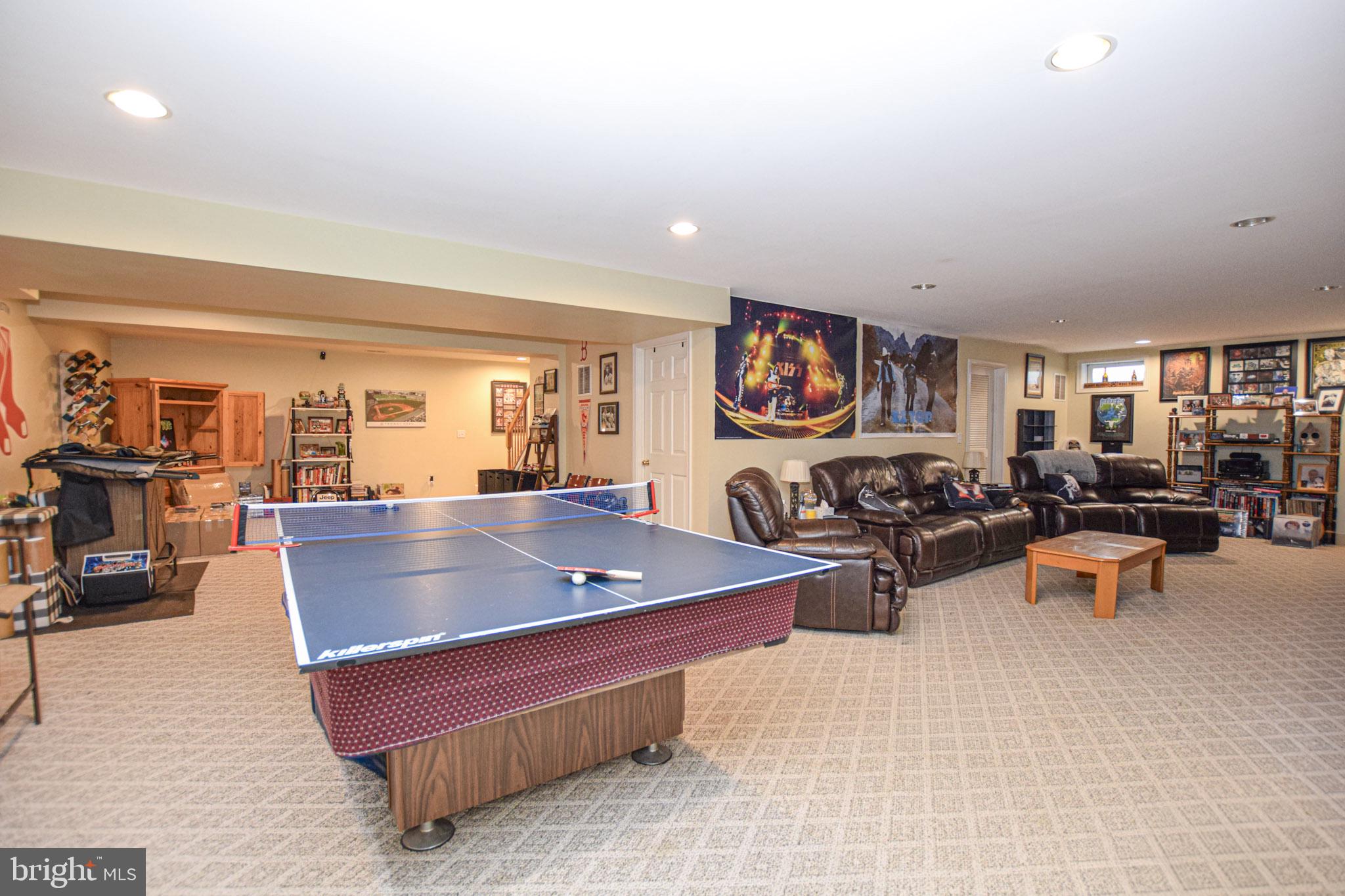 LOCUST HILL - Residential