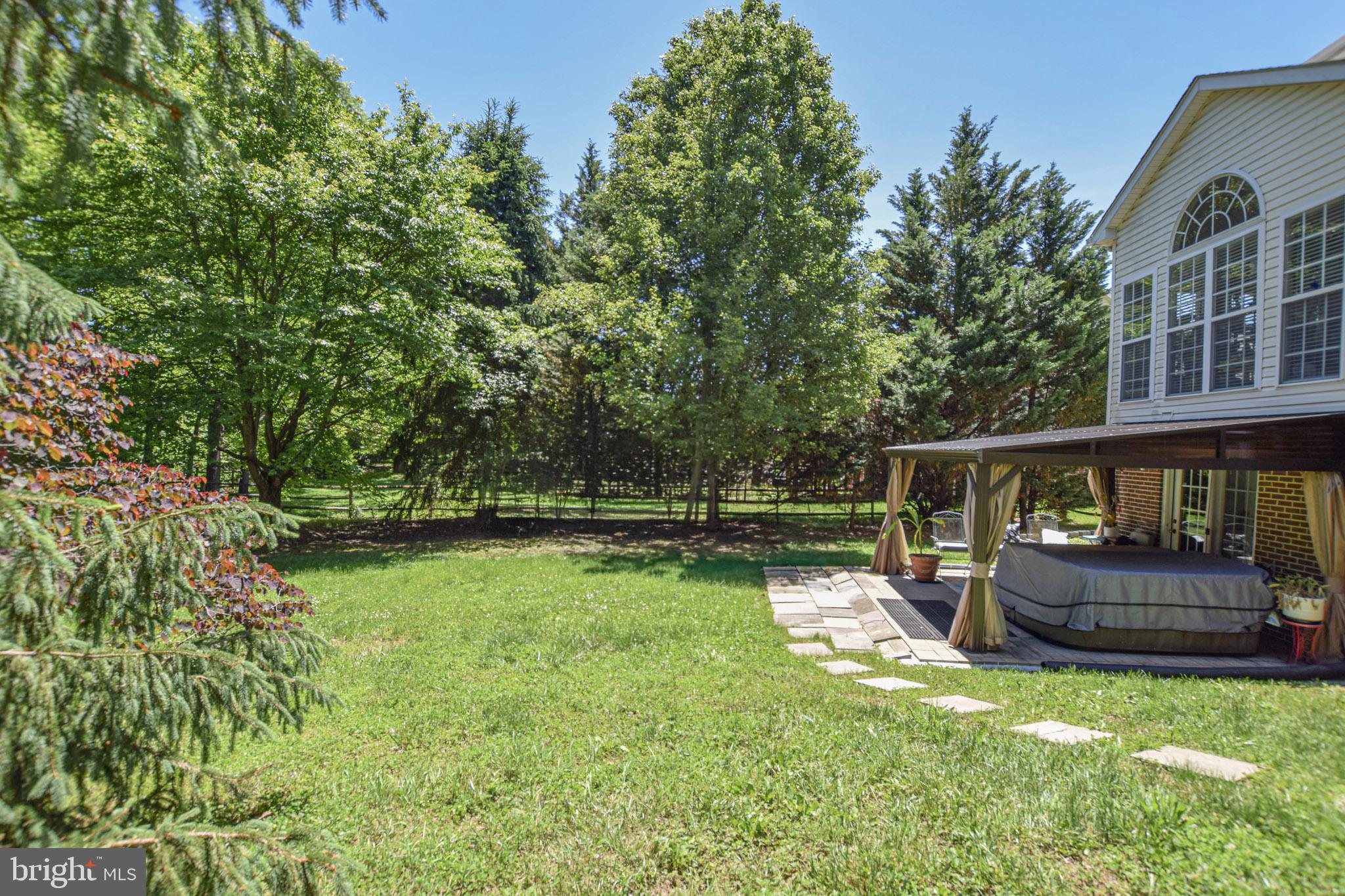 LOCUST HILL - Residential