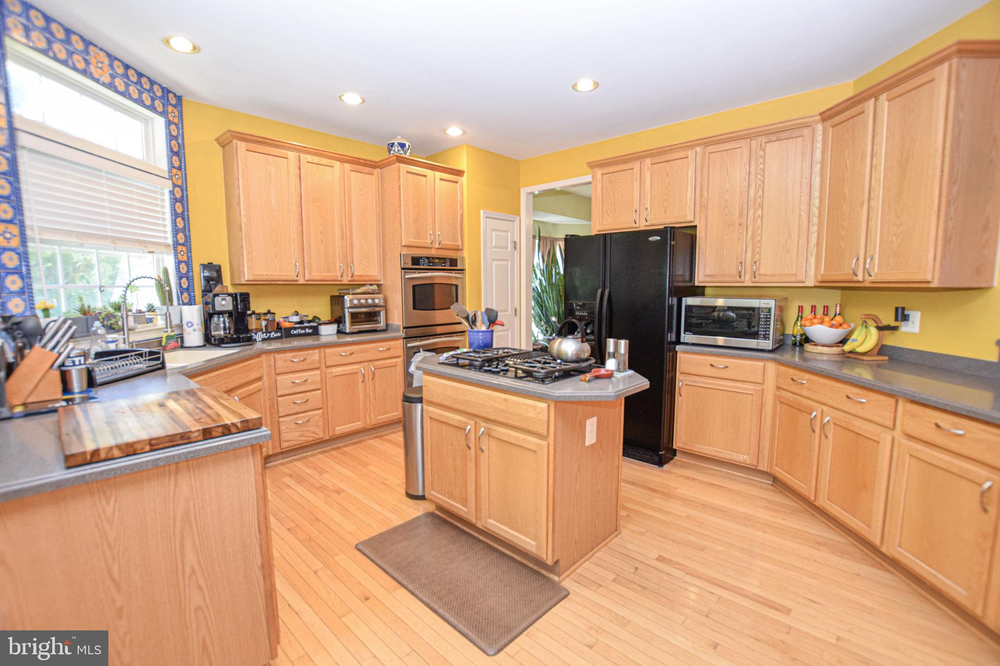LOCUST HILL - Residential