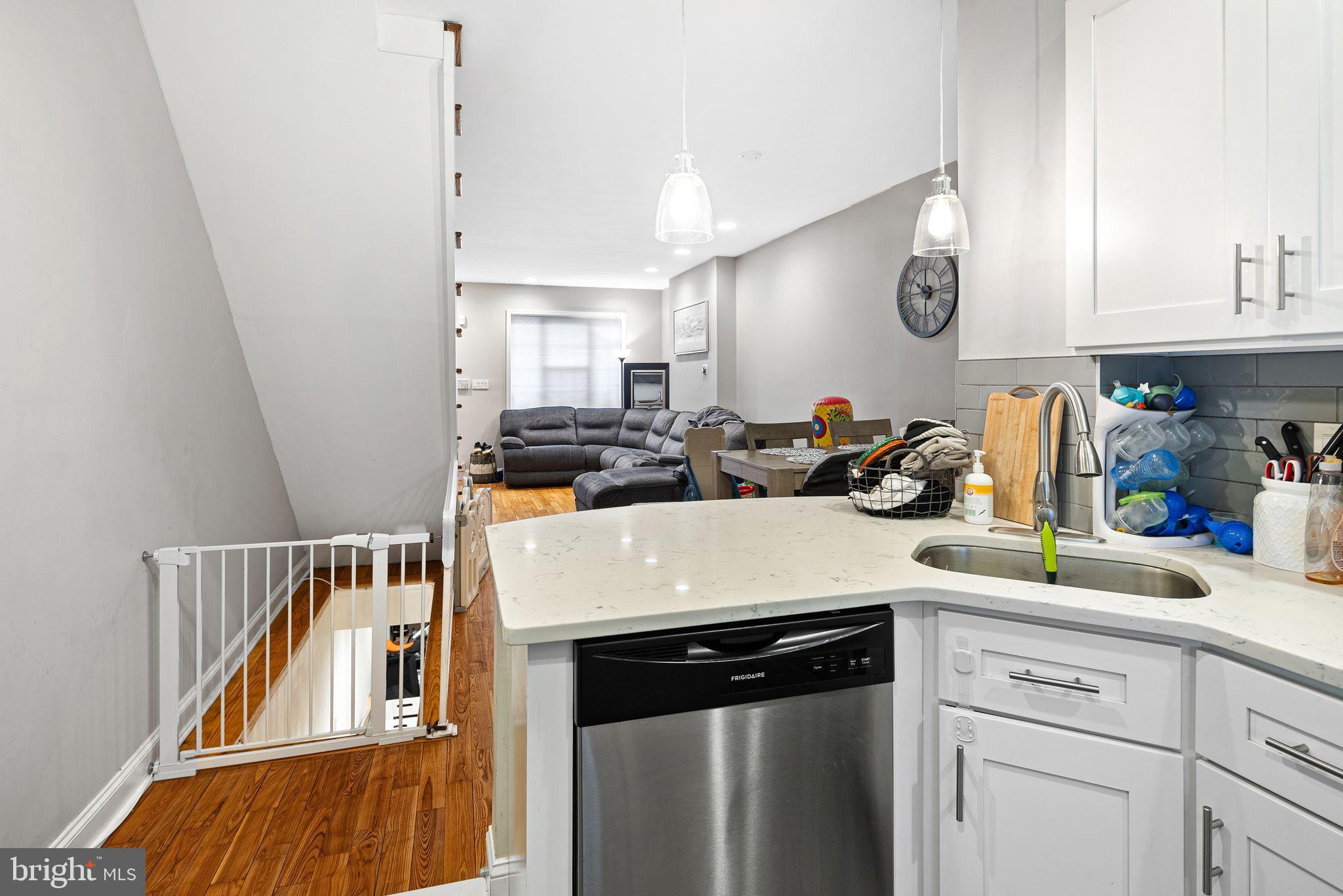 LOWER MOYAMENSING - Residential