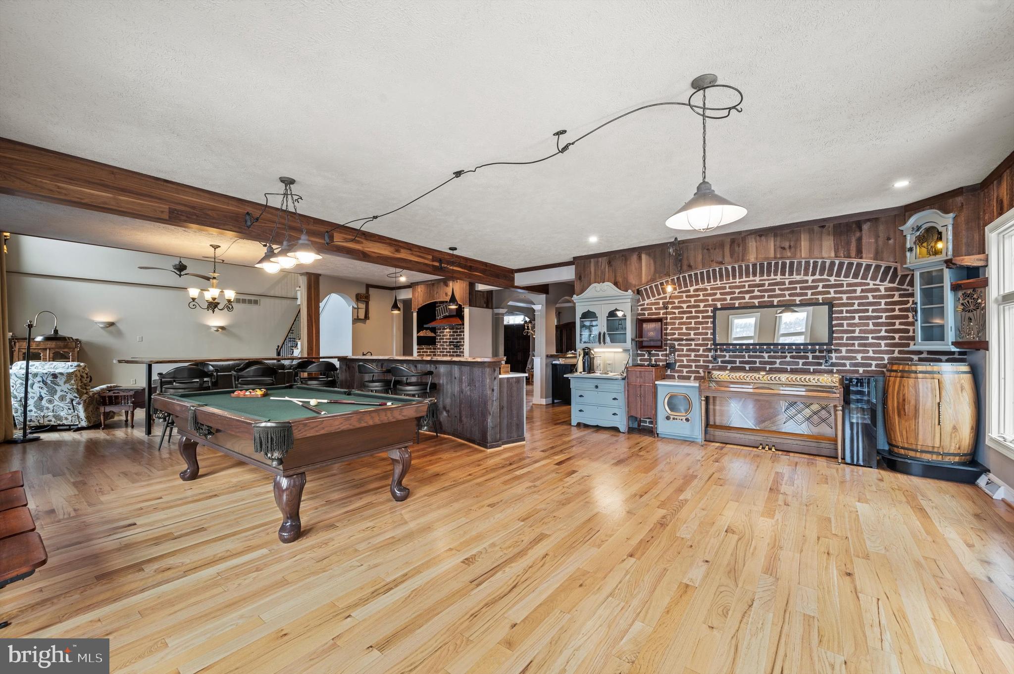 BUTLER ESTATES - Residential