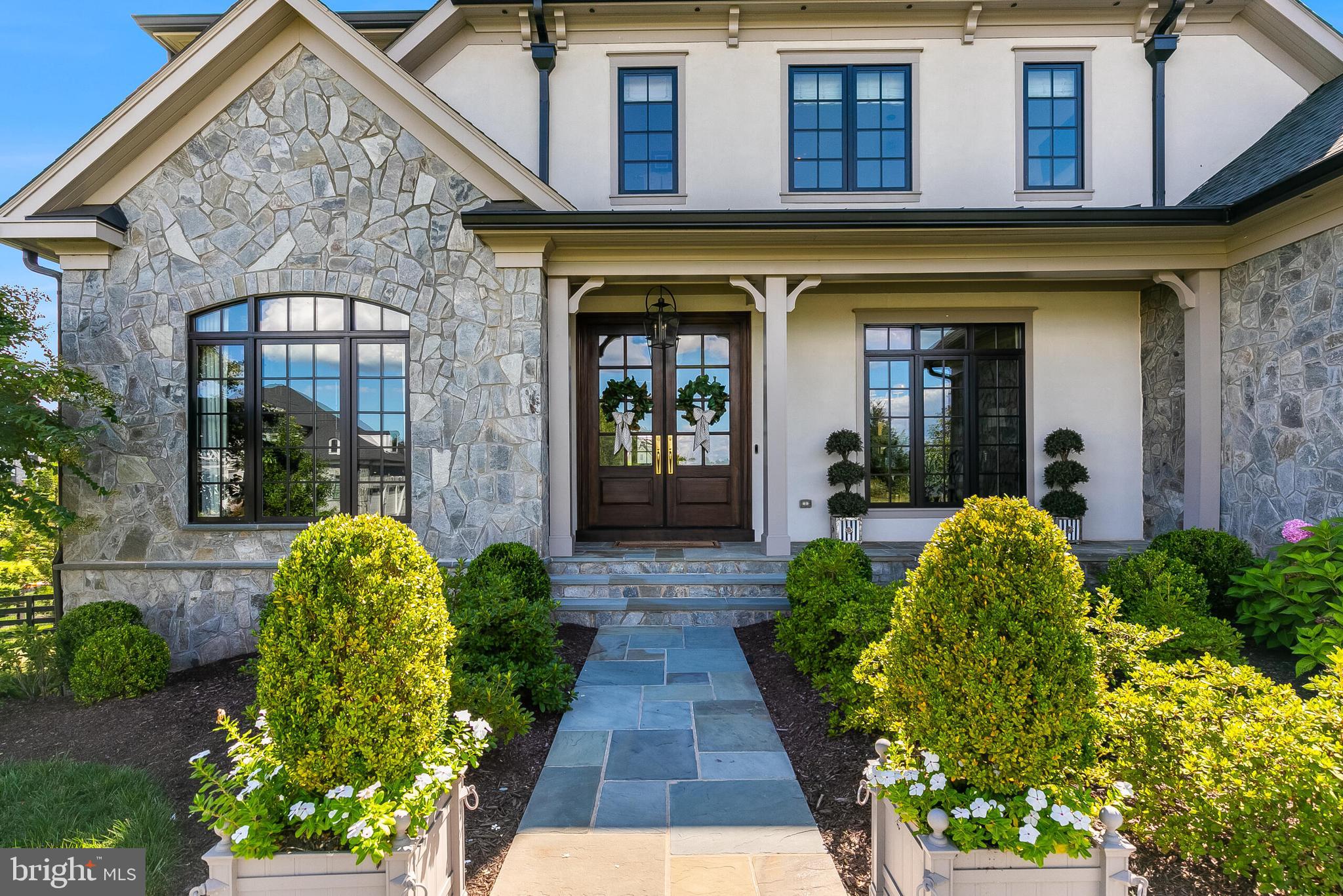 CREIGHTON FARMS - Residential