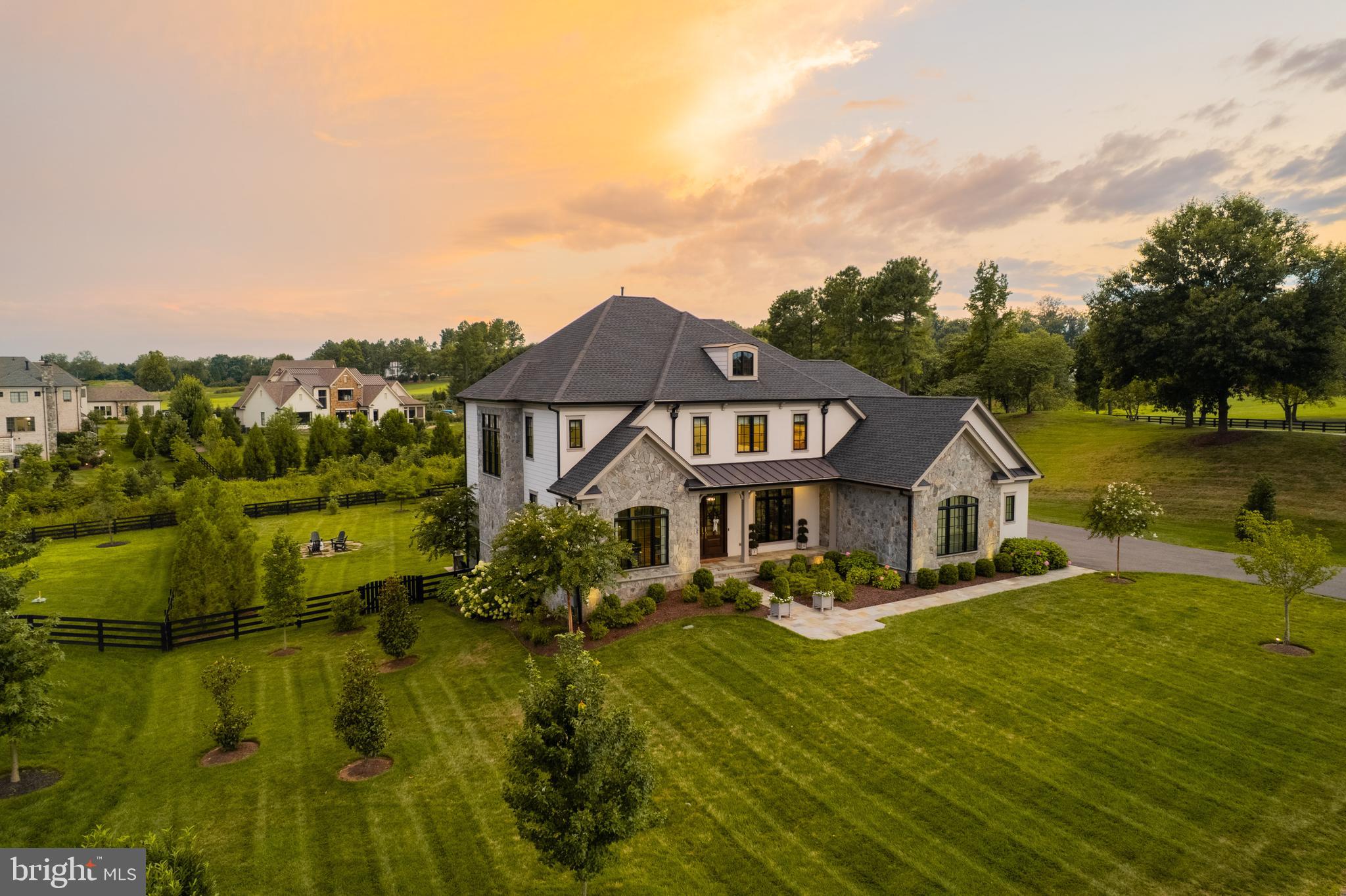 CREIGHTON FARMS - Residential