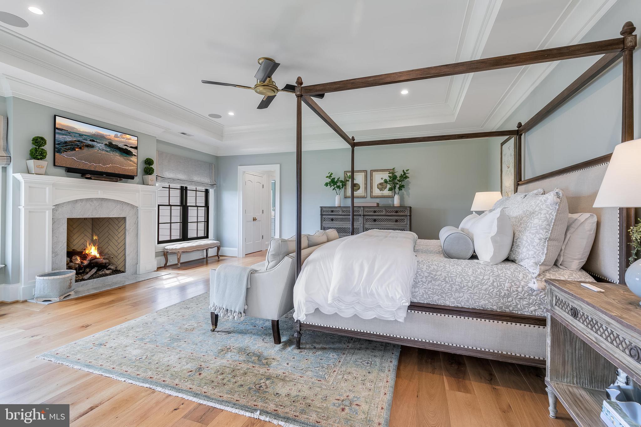 CREIGHTON FARMS - Residential