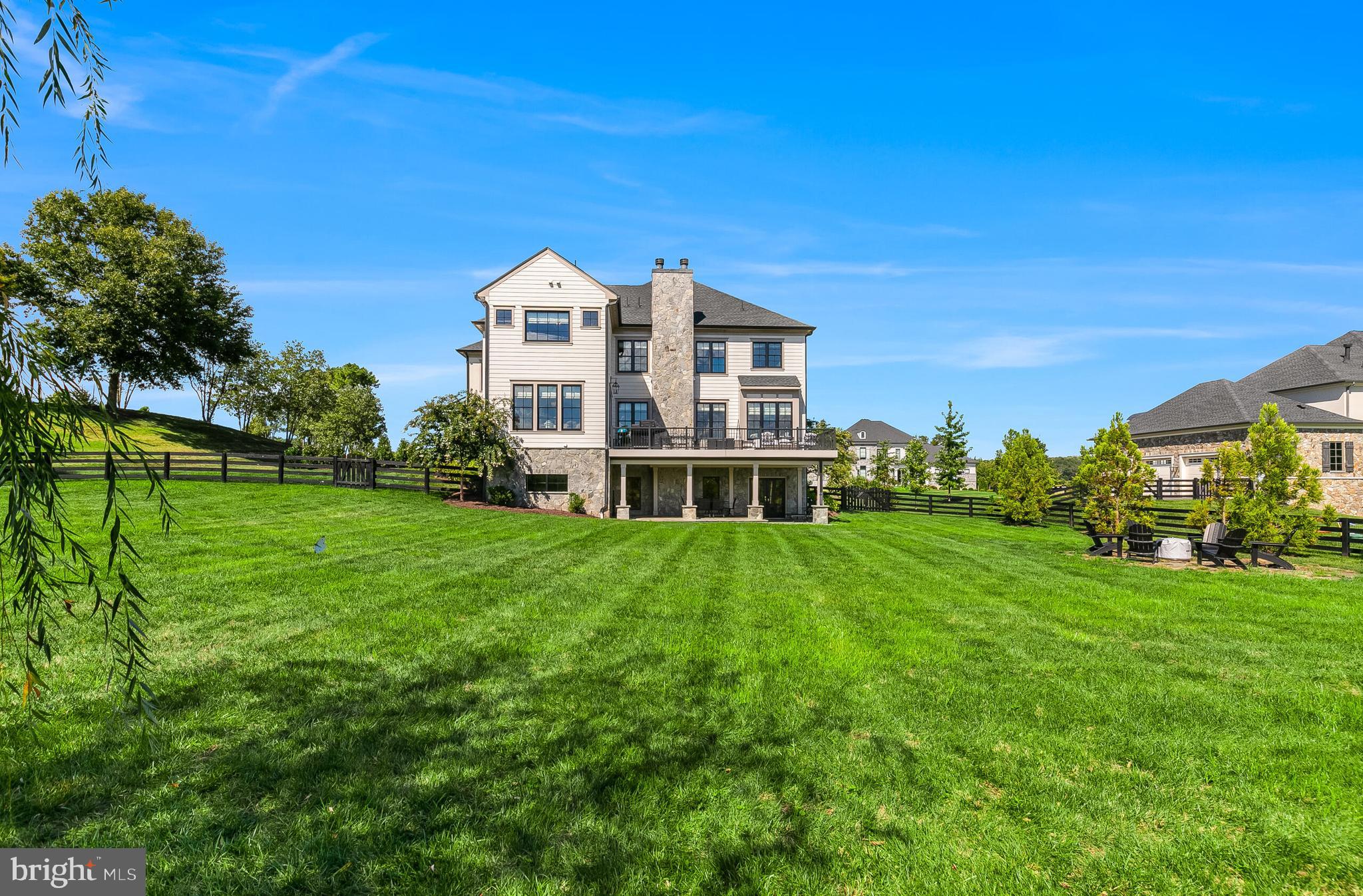 CREIGHTON FARMS - Residential