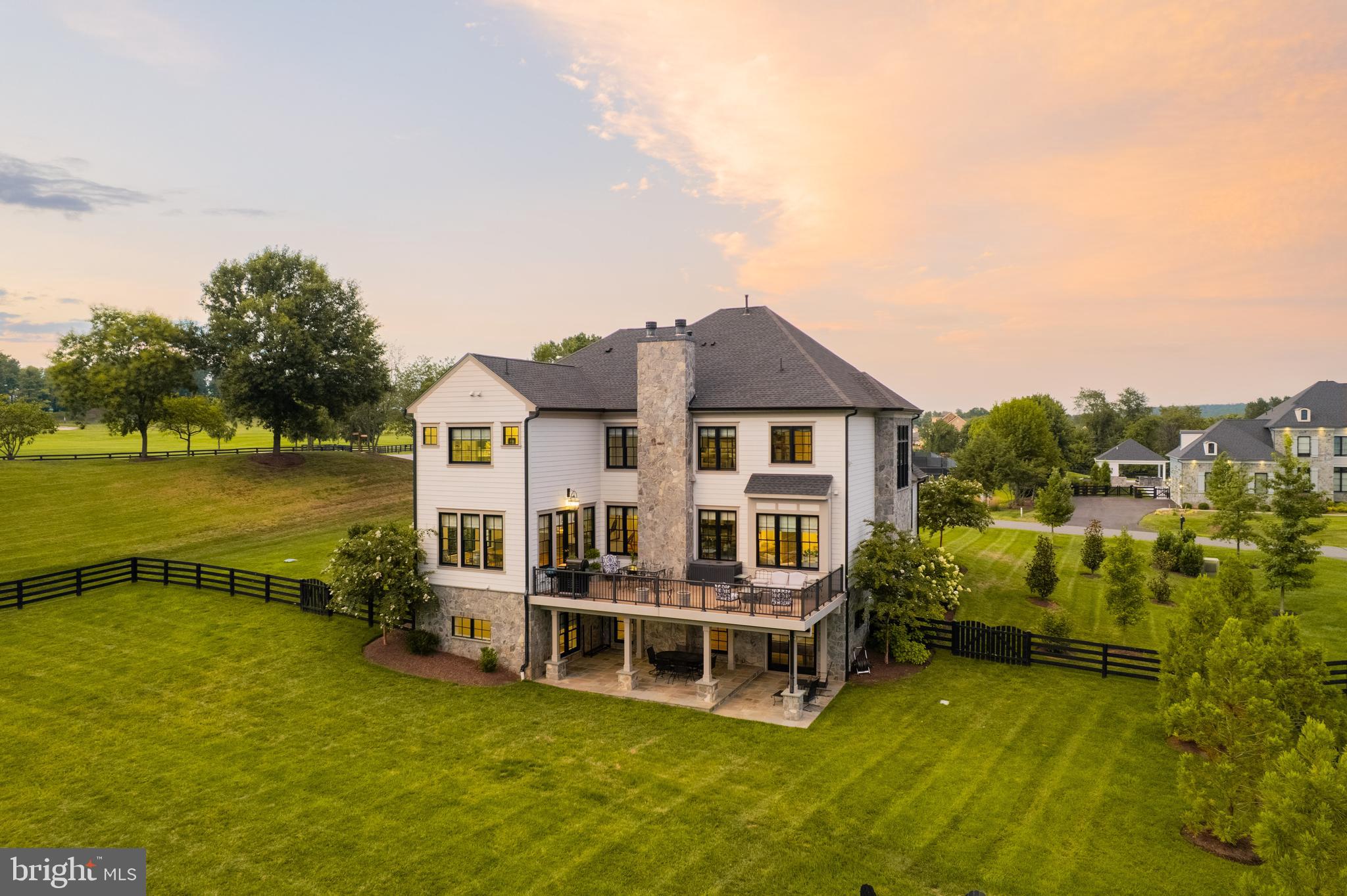 CREIGHTON FARMS - Residential