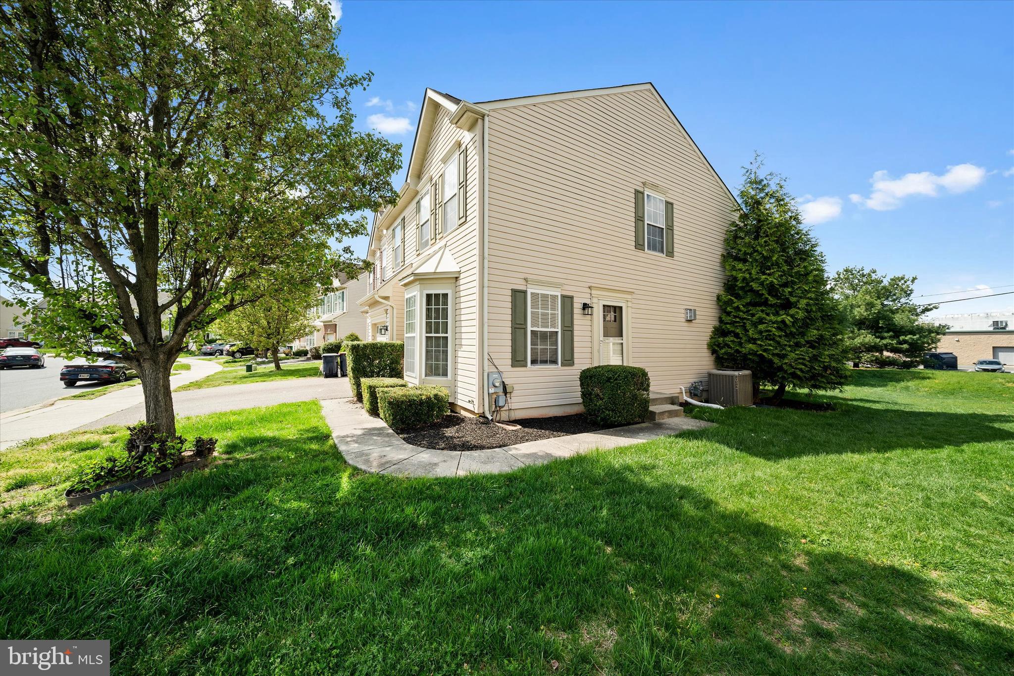 MIDDLETOWN CROSSING - Residential