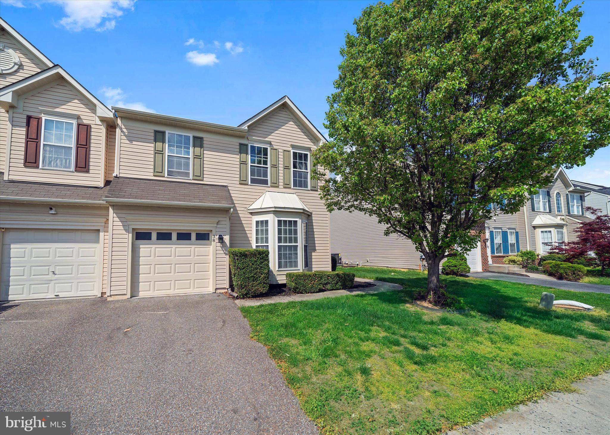 MIDDLETOWN CROSSING - Residential