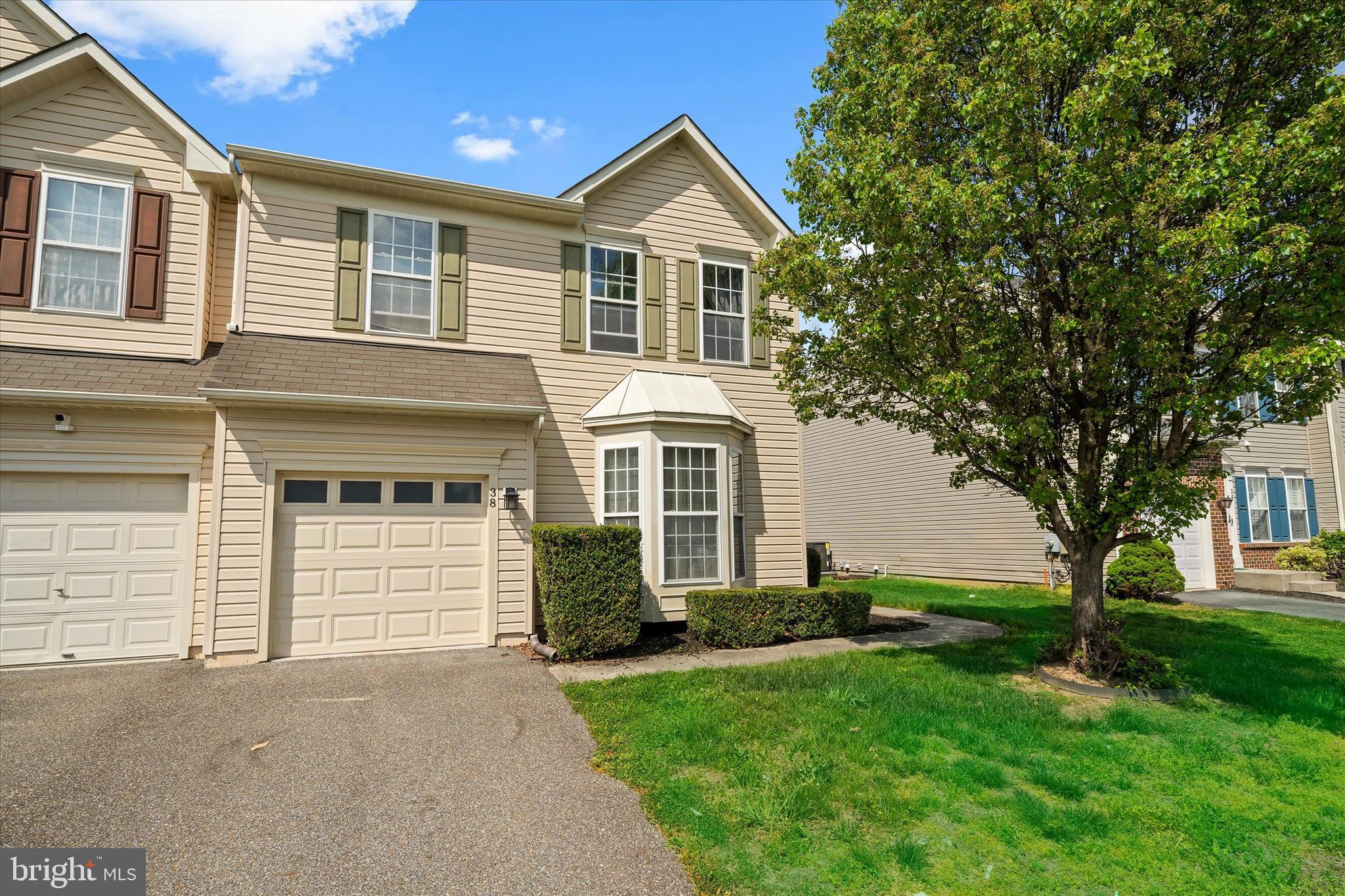 MIDDLETOWN CROSSING - Residential