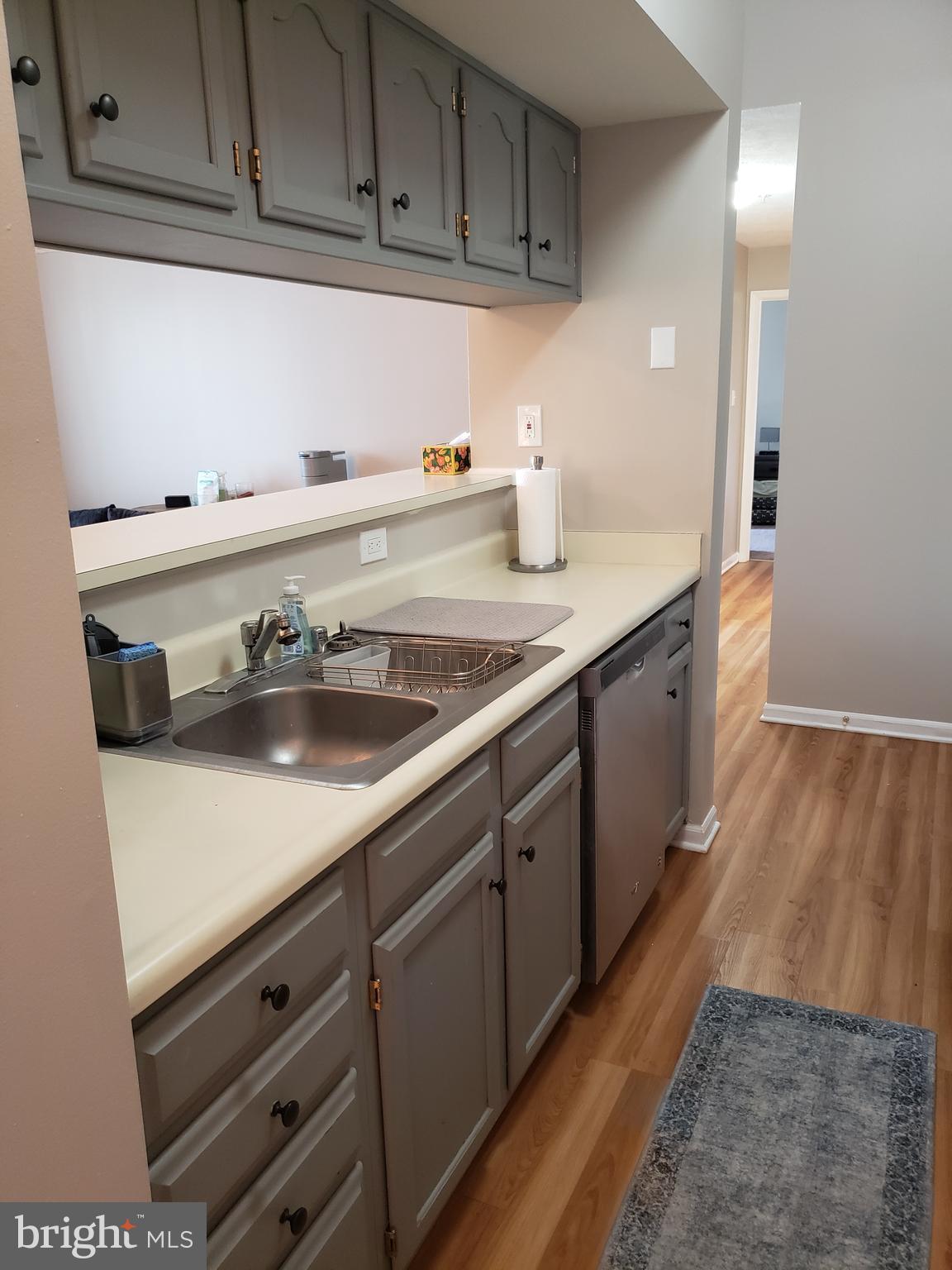 BRENTWOOD CONDO - Residential