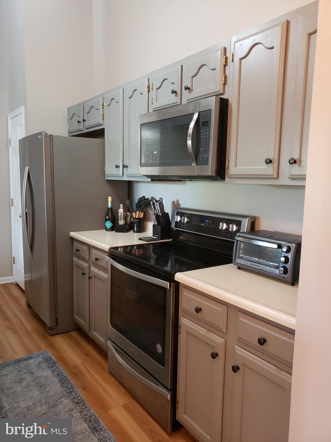 BRENTWOOD CONDO - Residential