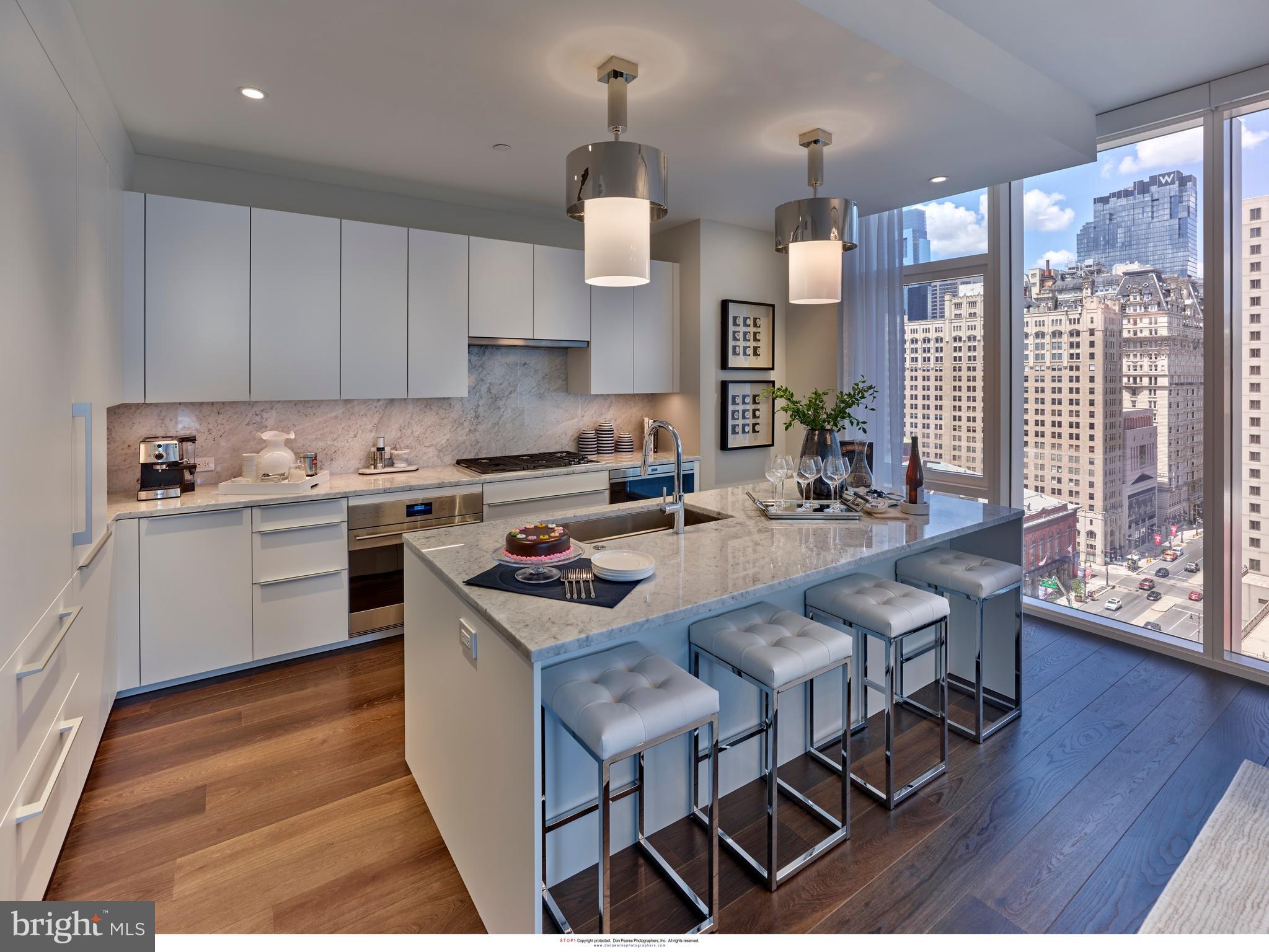 AVENUE OF THE ARTS - Residential