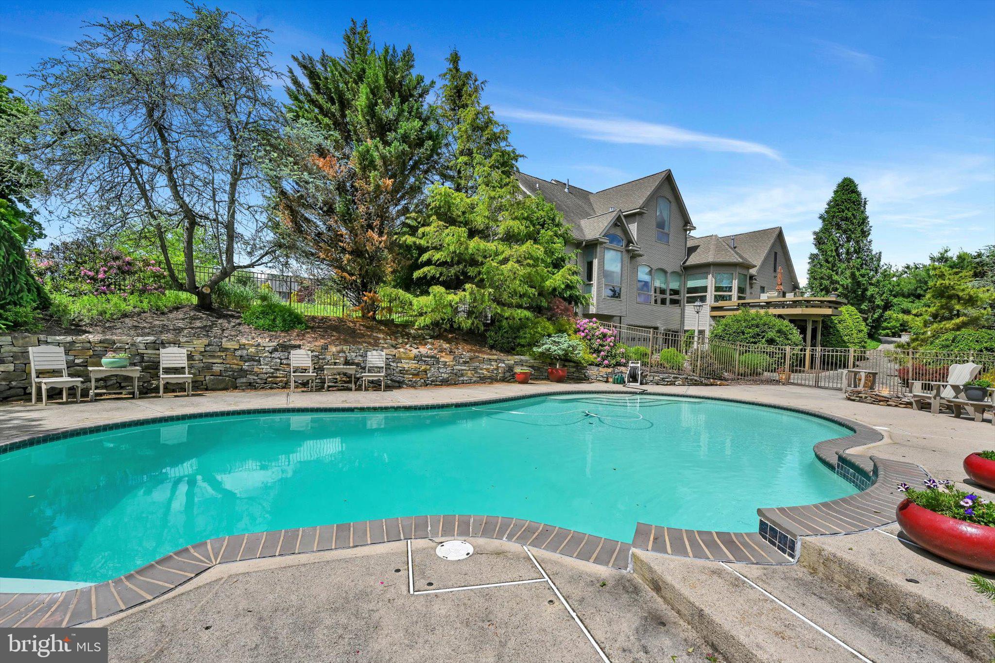 MCKEANS RIDGE - Residential
