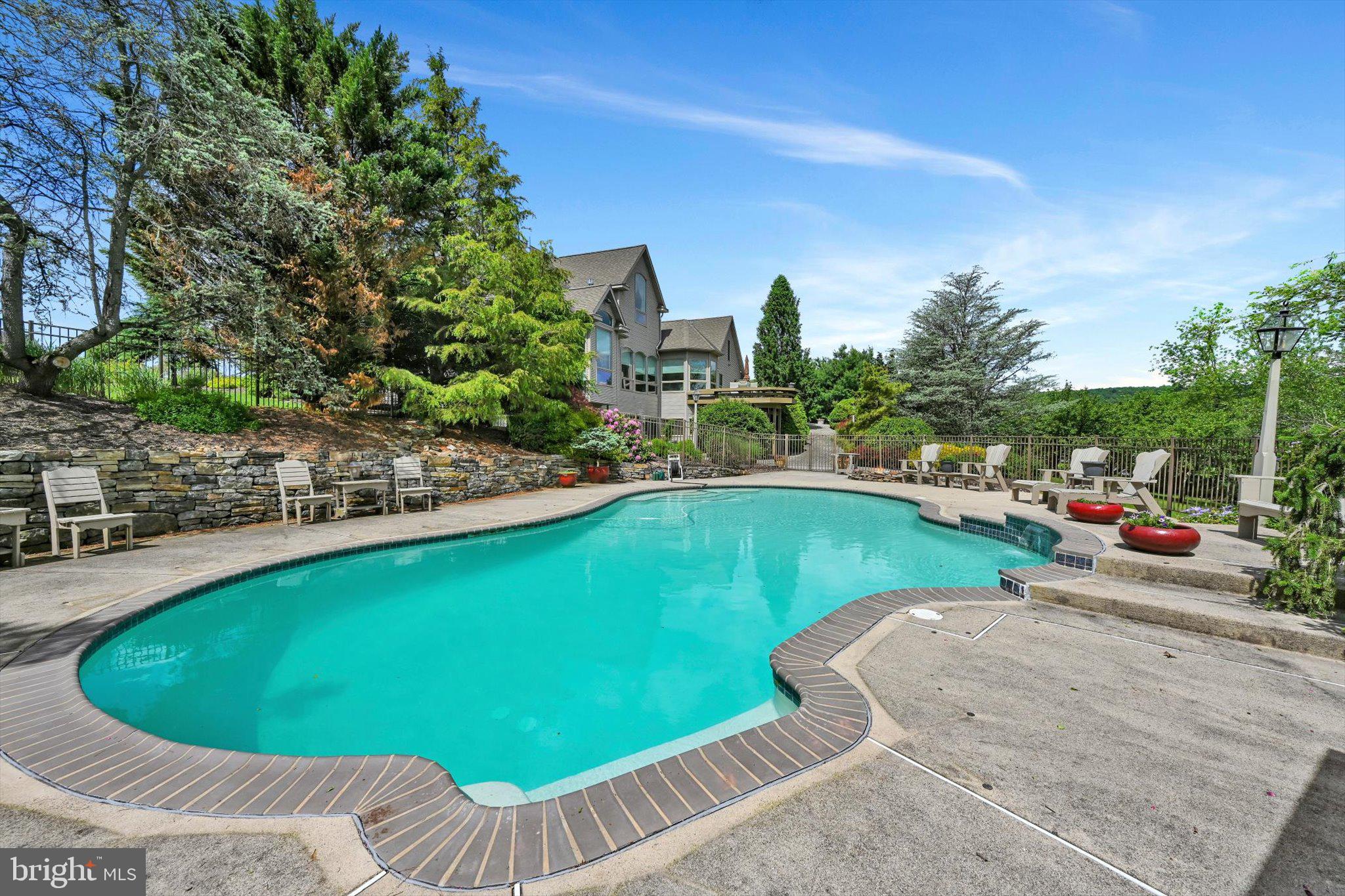 MCKEANS RIDGE - Residential