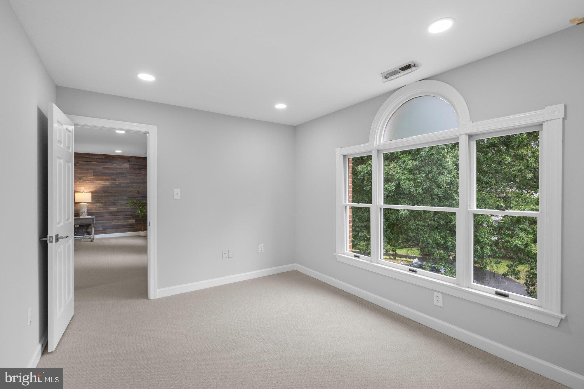BEVERLY MANOR - Residential