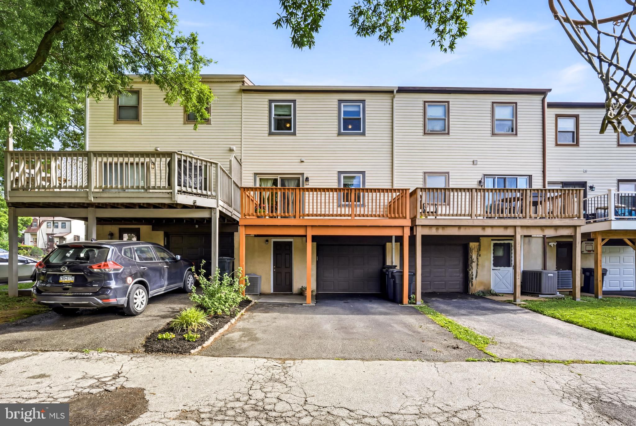 LAFAYETTE GREEN - Residential