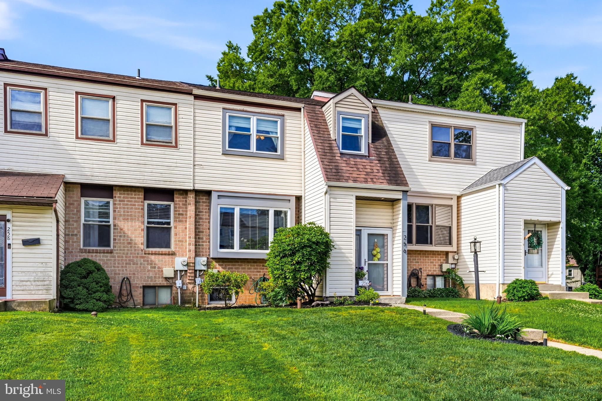 LAFAYETTE GREEN - Residential