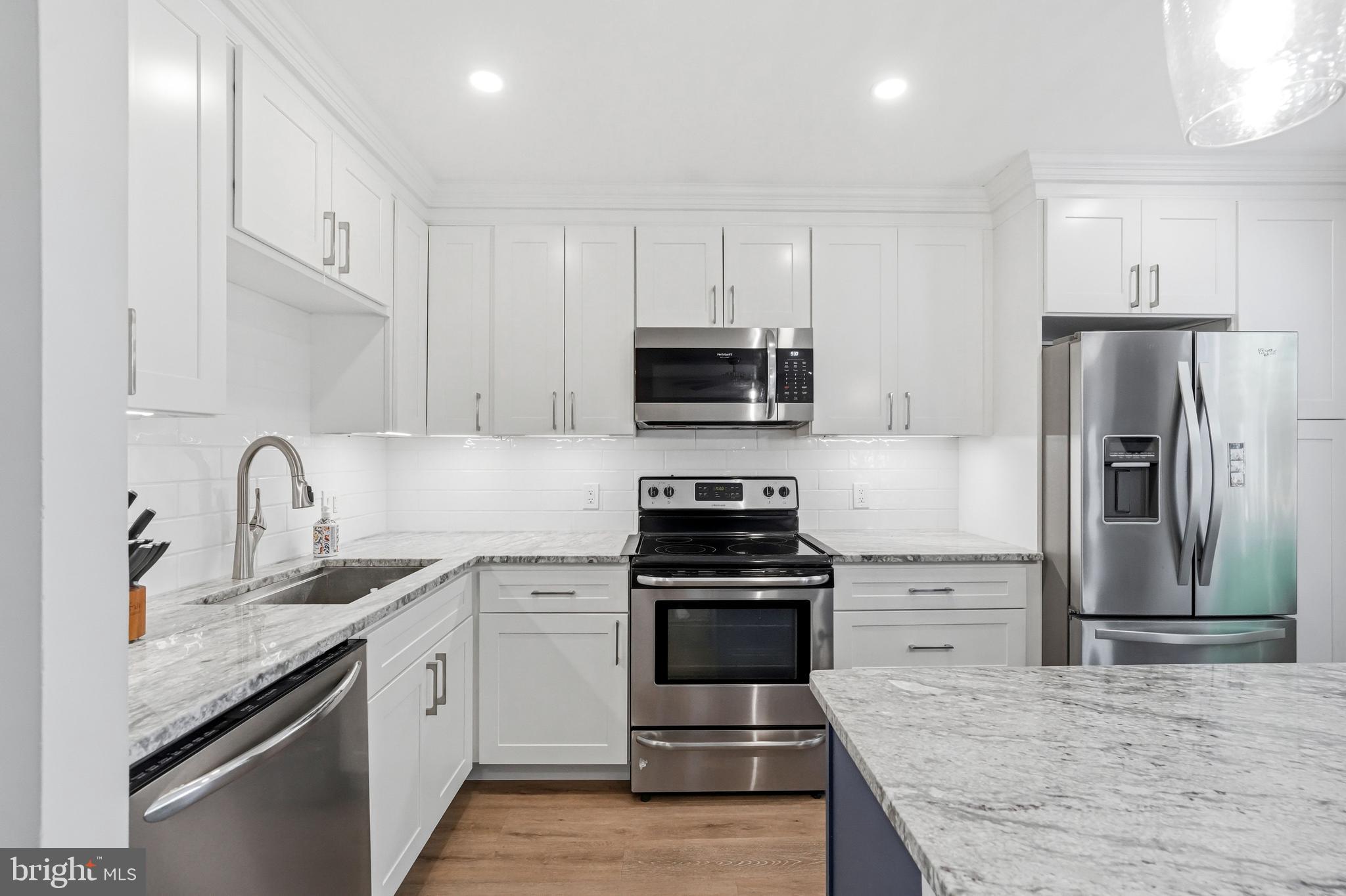 LAFAYETTE GREEN - Residential