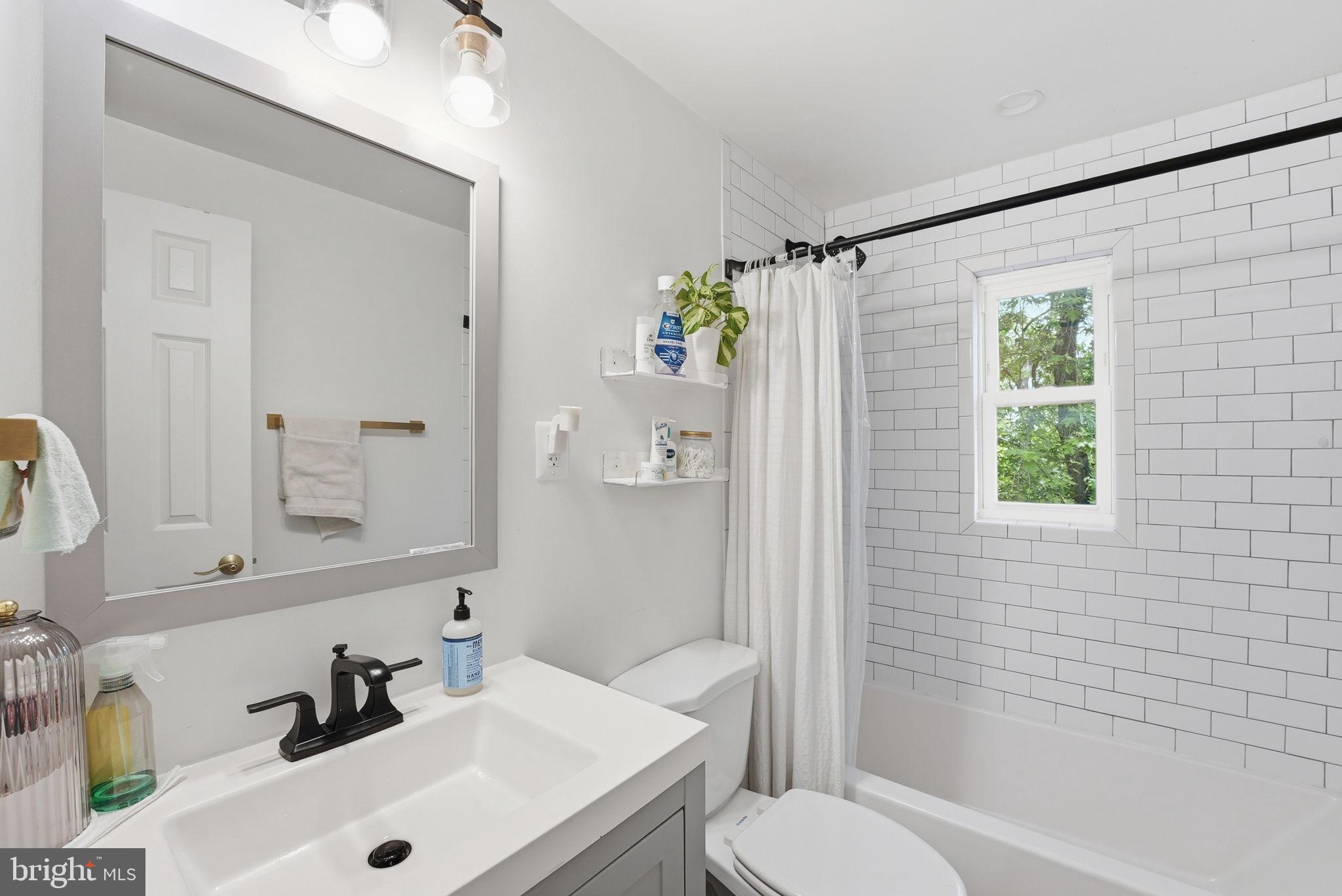 WAKEFIELD - Residential