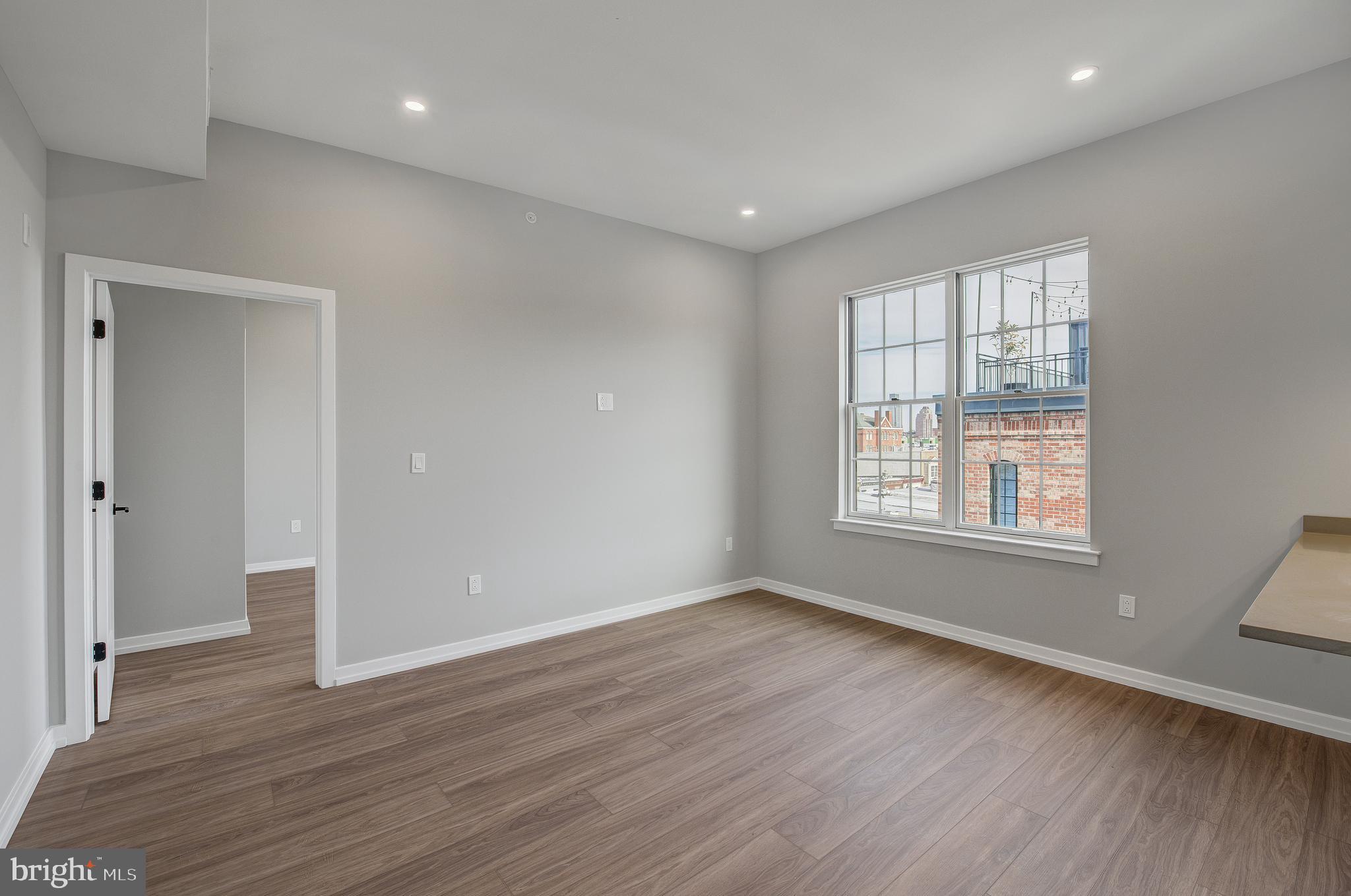 GRADUATE HOSPITAL - Residential Lease